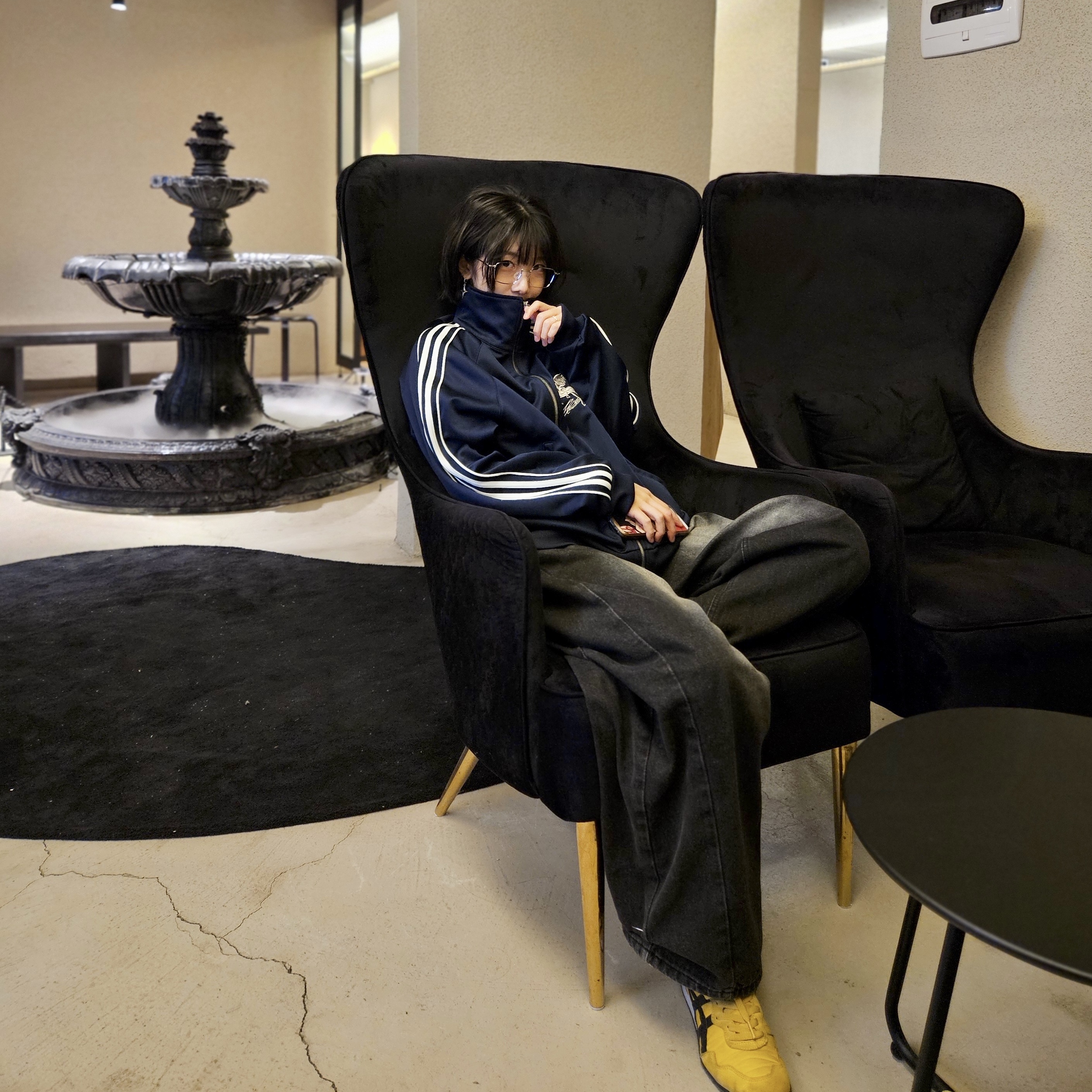 PACOSPLY Falling Angel Sports Jacket Navy, Onitsuka Tiger Serrano Yellow Black 착용 스타일