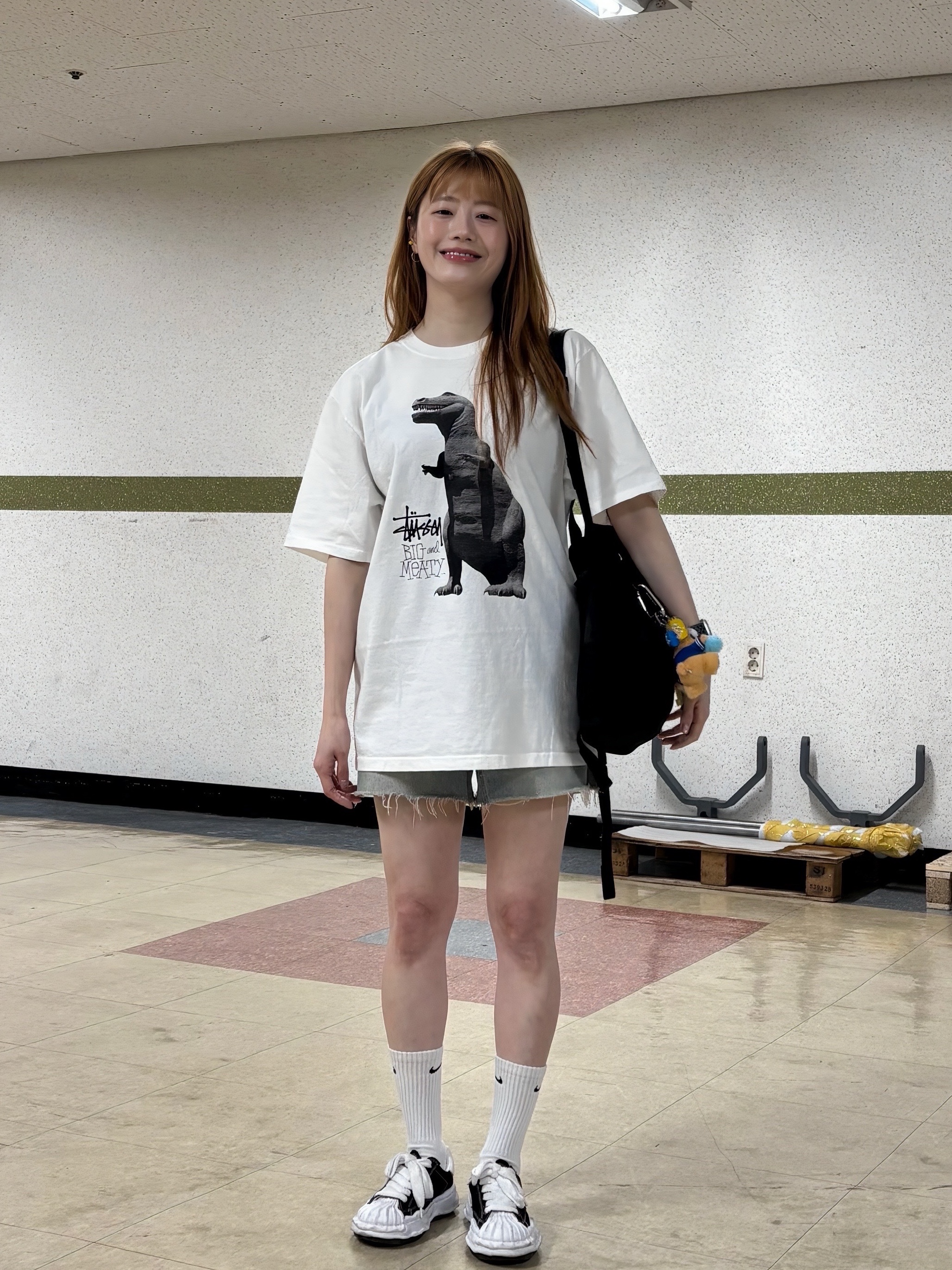 Stussy Big & Meaty Pigment Dyed T-Shirt Natural, Maison Mihara Yasuhiro Blakey OG Sole Canvas Low-top Sneakers Black White 착용 스타일 - 6