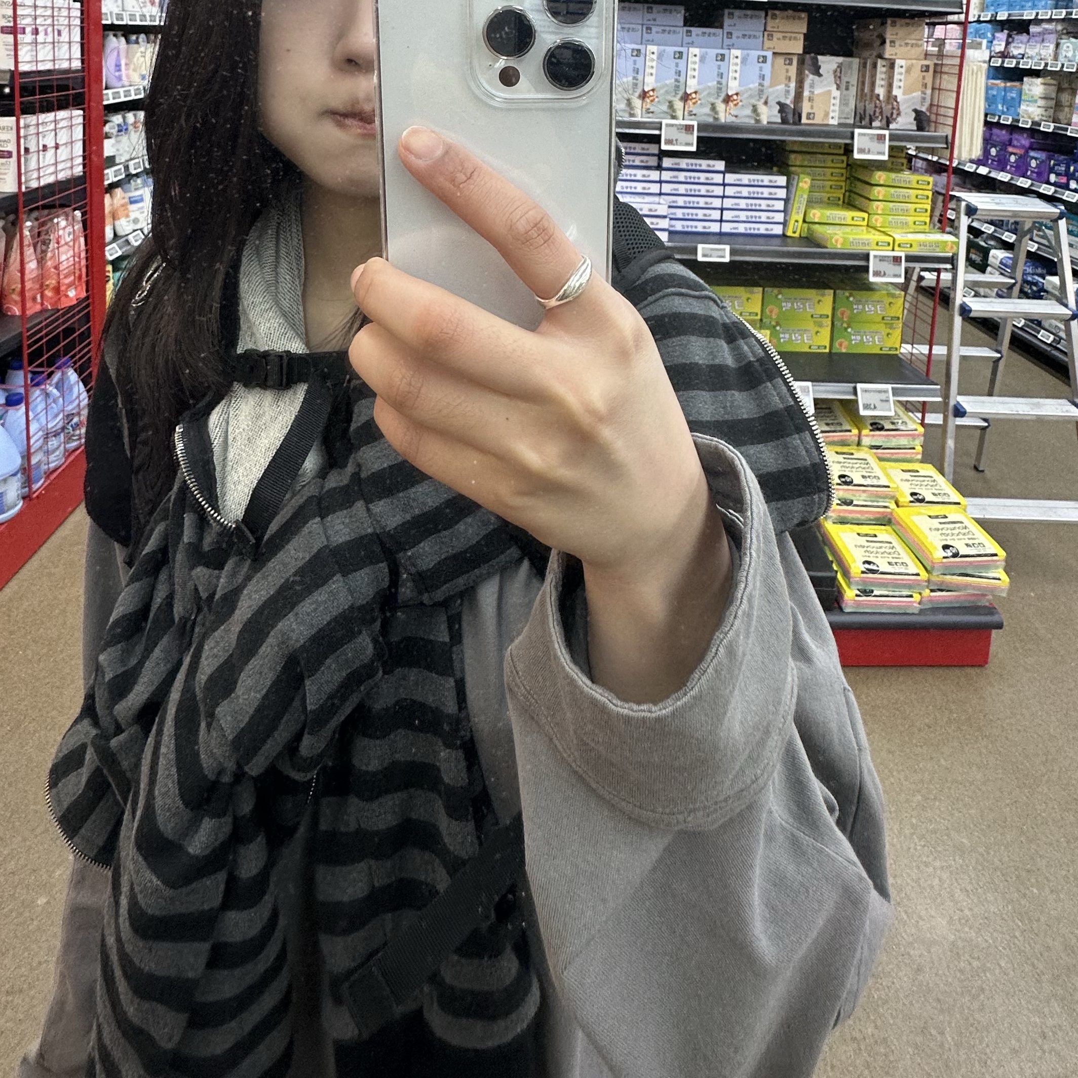 ETCE Base Glove Long Sleeve Gray 착용 스타일