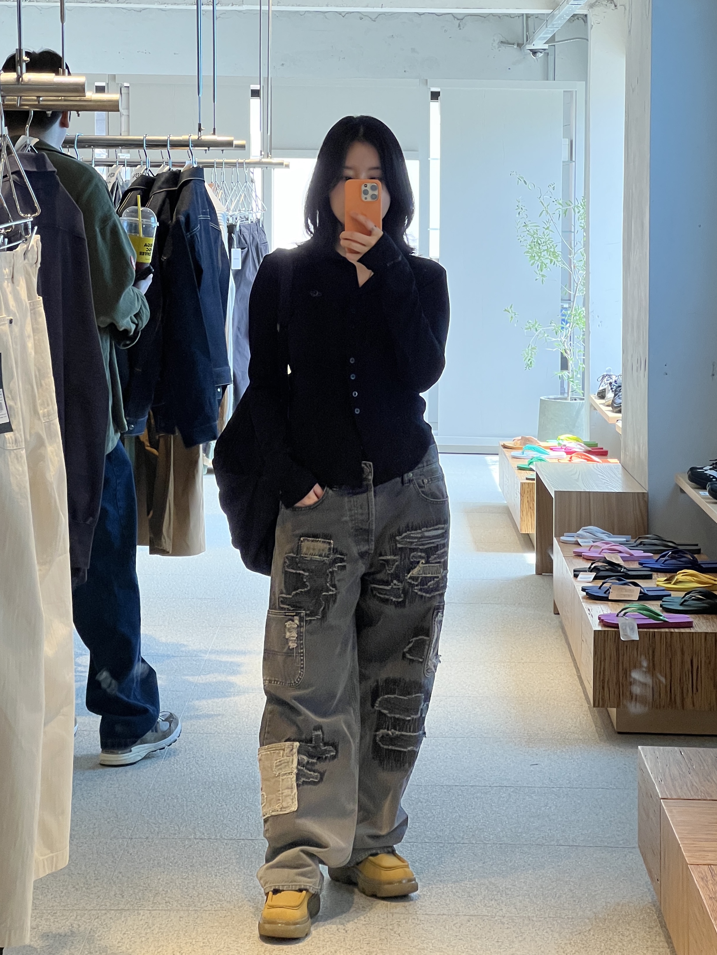 Supreme x Blackmeans Mended Loose Fit Jean Washed Black - 23FW, Burberry Nubuck Creeper Shoes ์ฐฉ์ฉ ์คํ์ผ