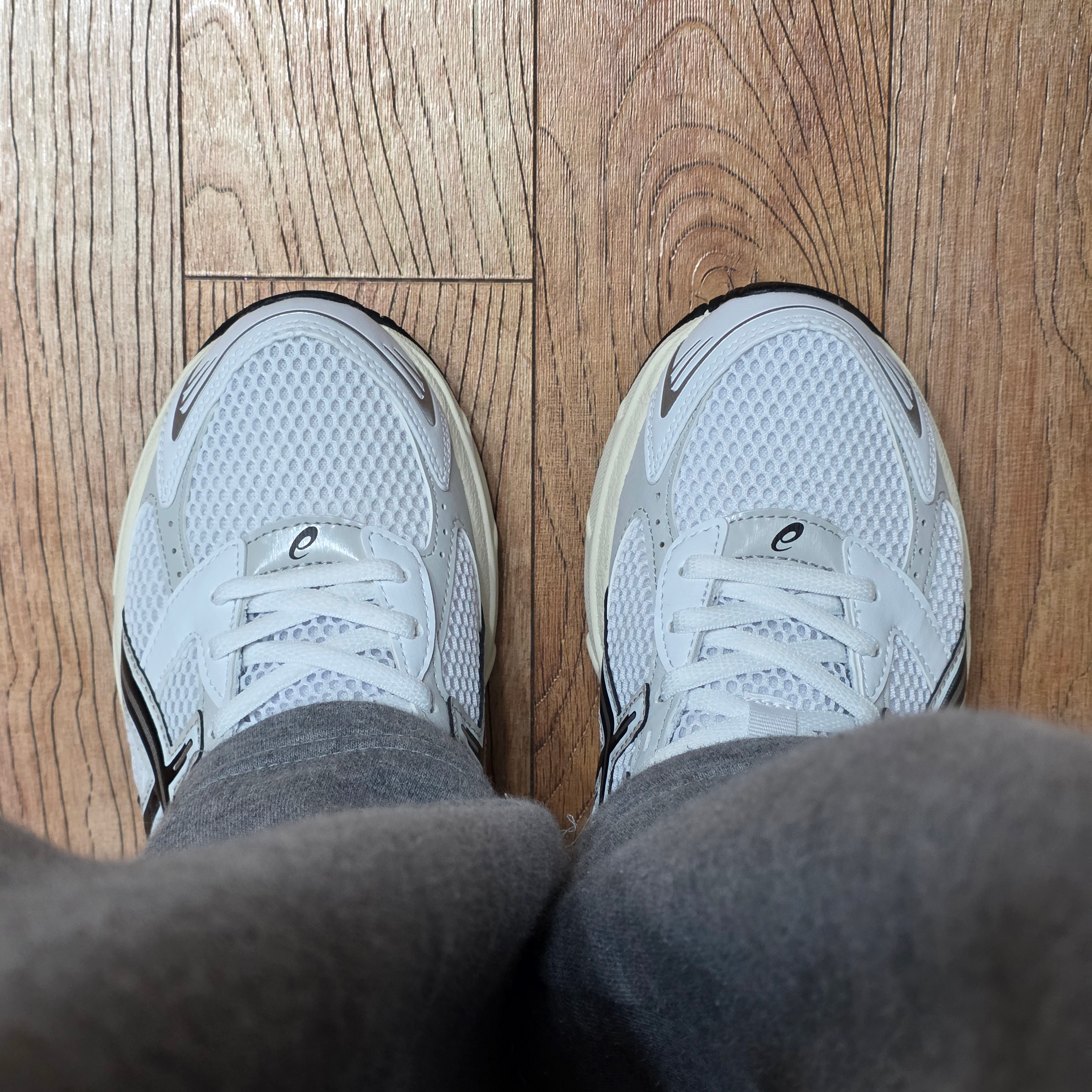 Asics Gel-1130 White Cloud Grey 착용 스타일