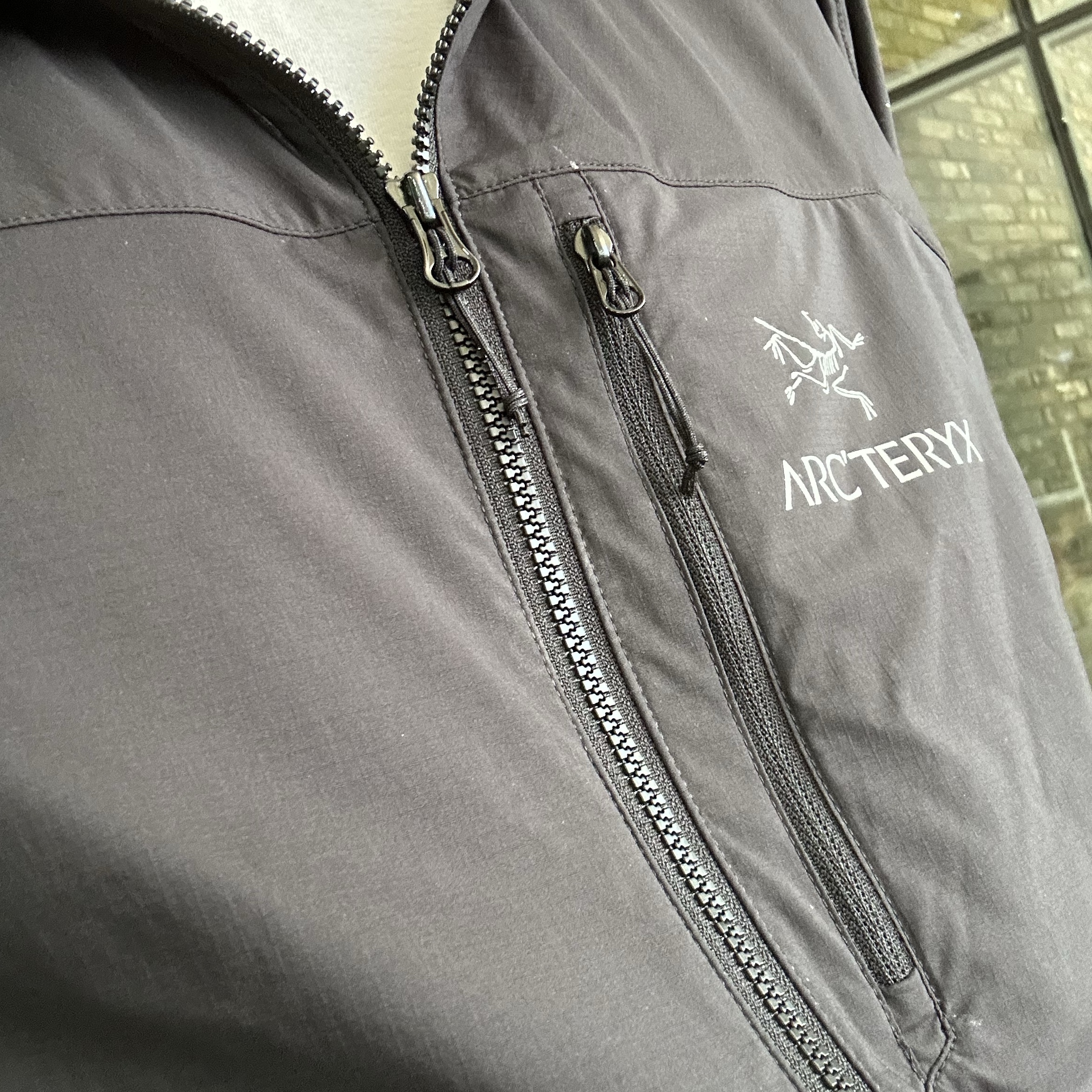 Arc'teryx Squamish Hoody Black 착용 스타일