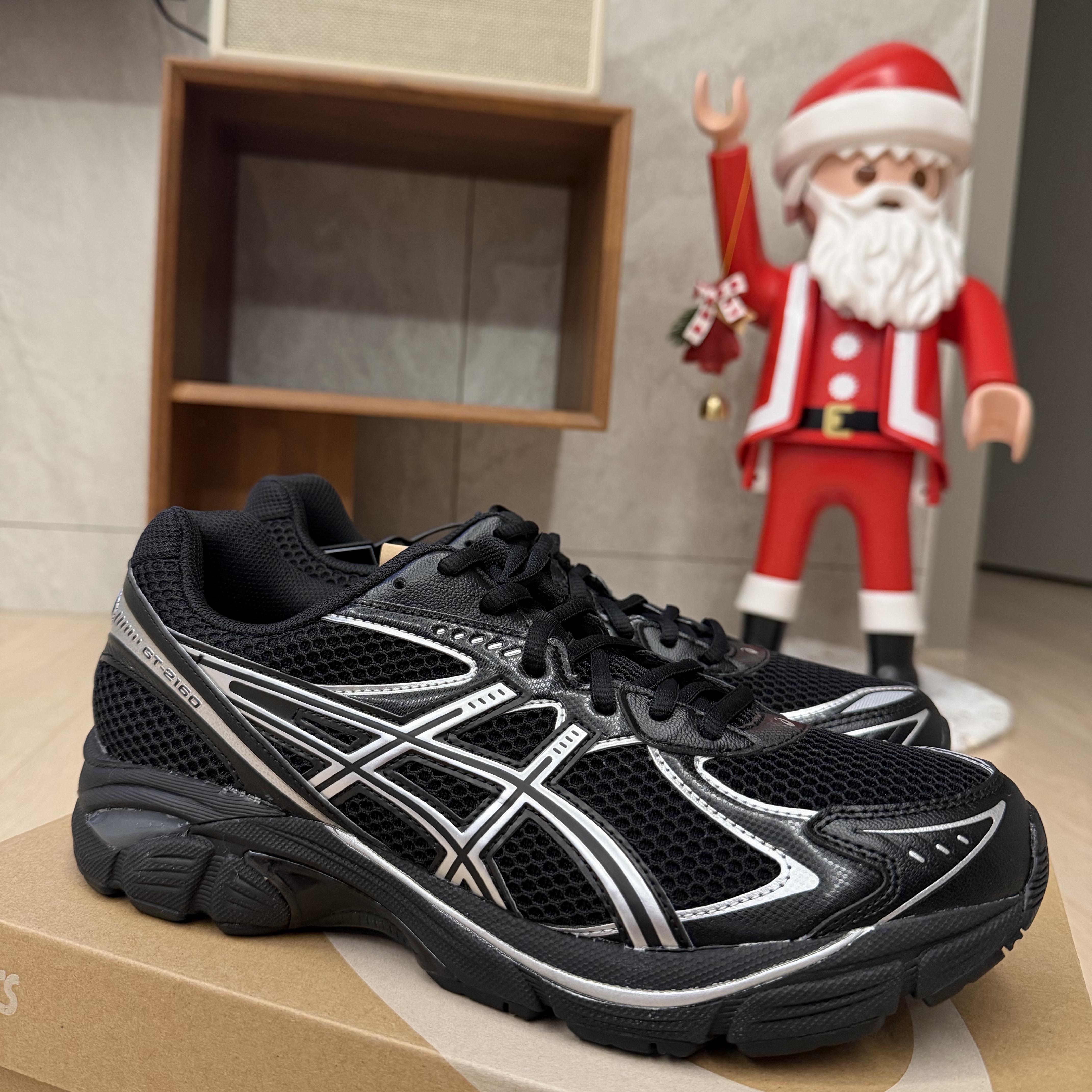 Asics GT-2160 Black Pure Silver 착용 스타일