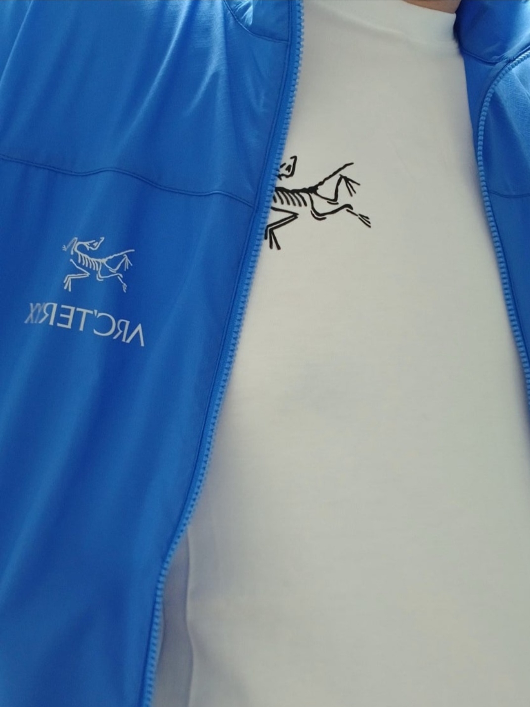 Arc'teryx Kragg Cotton White Light Black, Arc'teryx Squamish Jacket Electra 착용 스타일 - 1