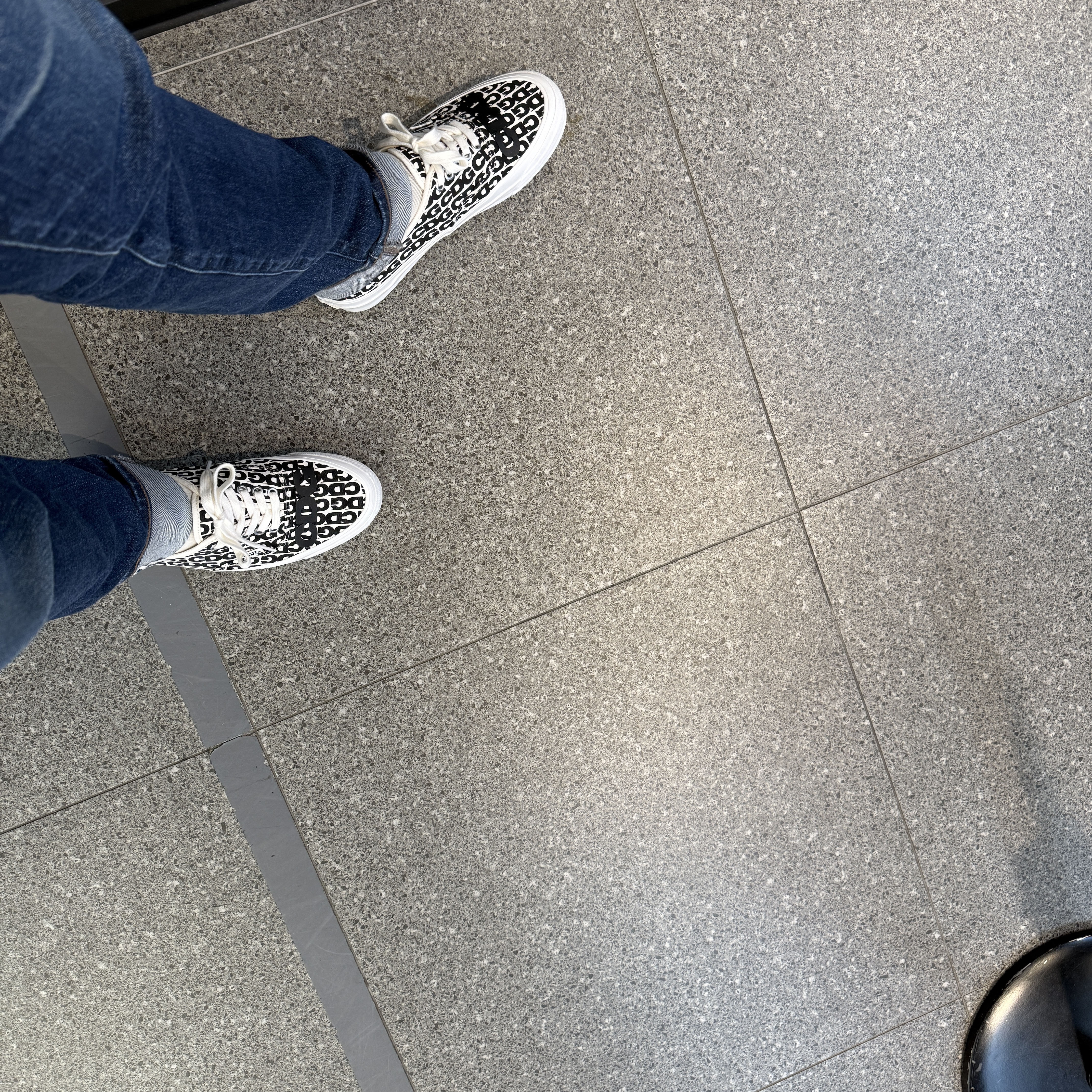Vans x CDG OTW Authentic White Black 착용 스타일