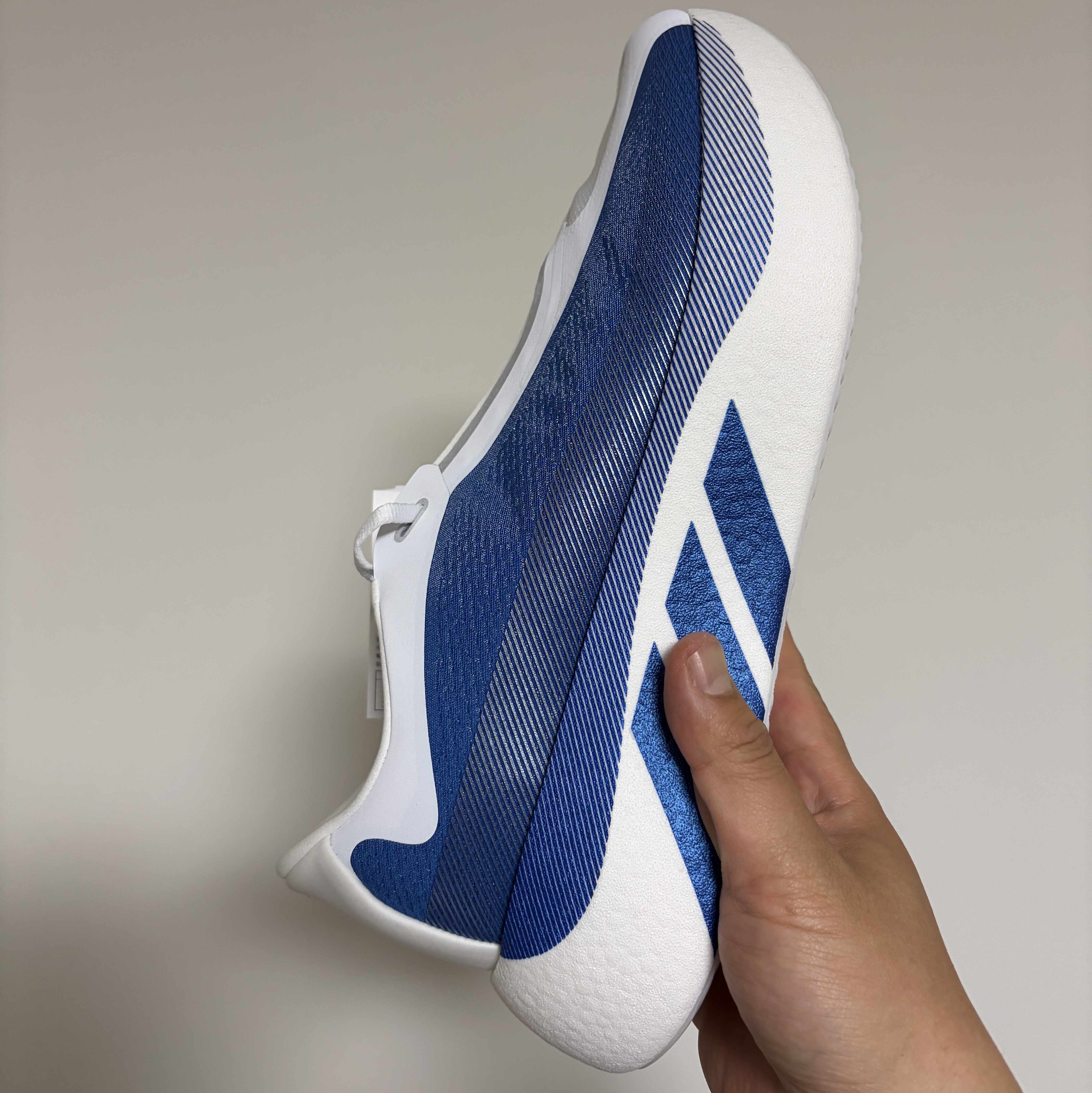 Adidas Hyperboost Edge Cloud White Equipment Blue 착용 스타일