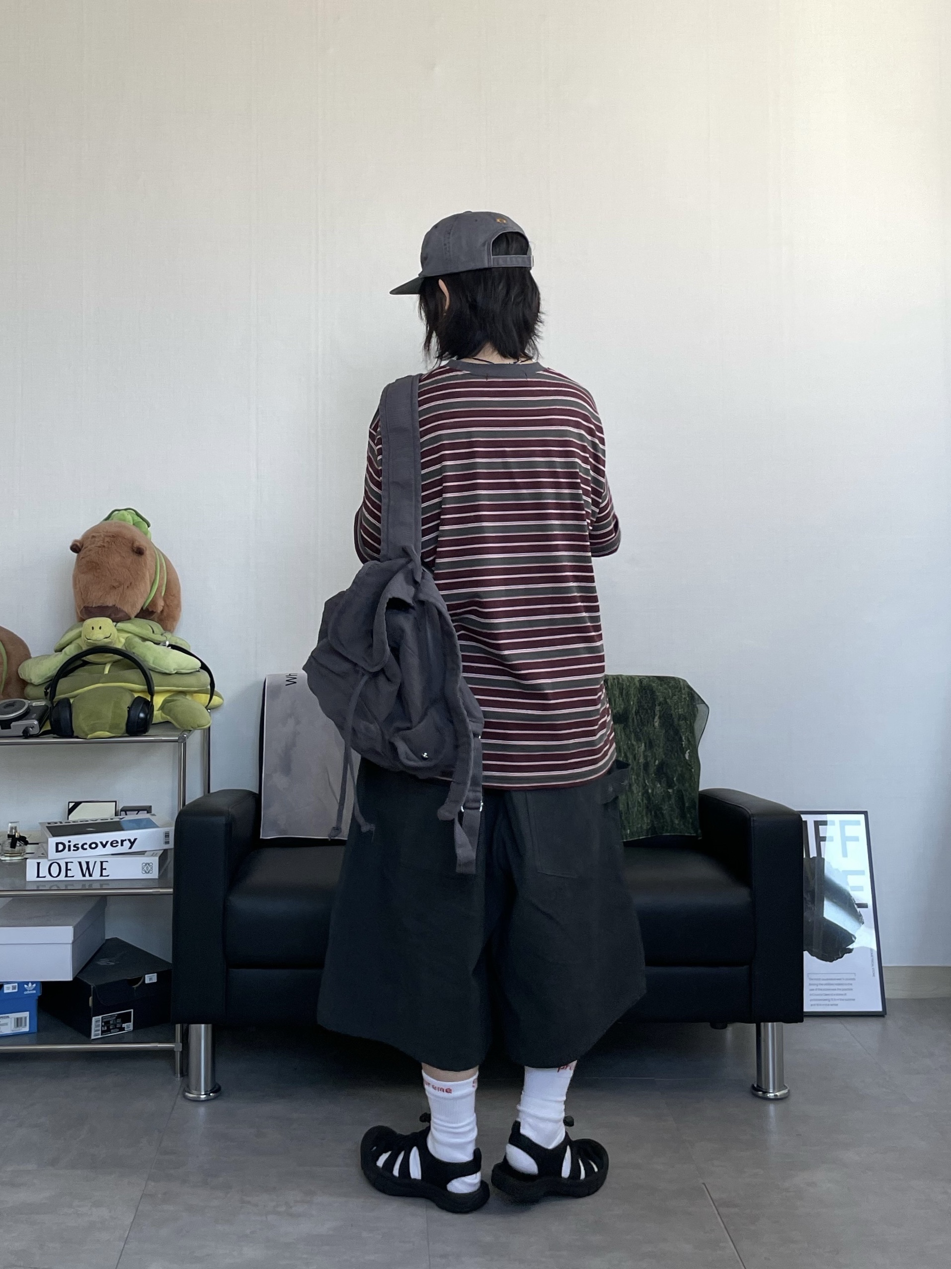 Farfromwhat Far Patch Logo Cap Brown 착용 스타일 - 9