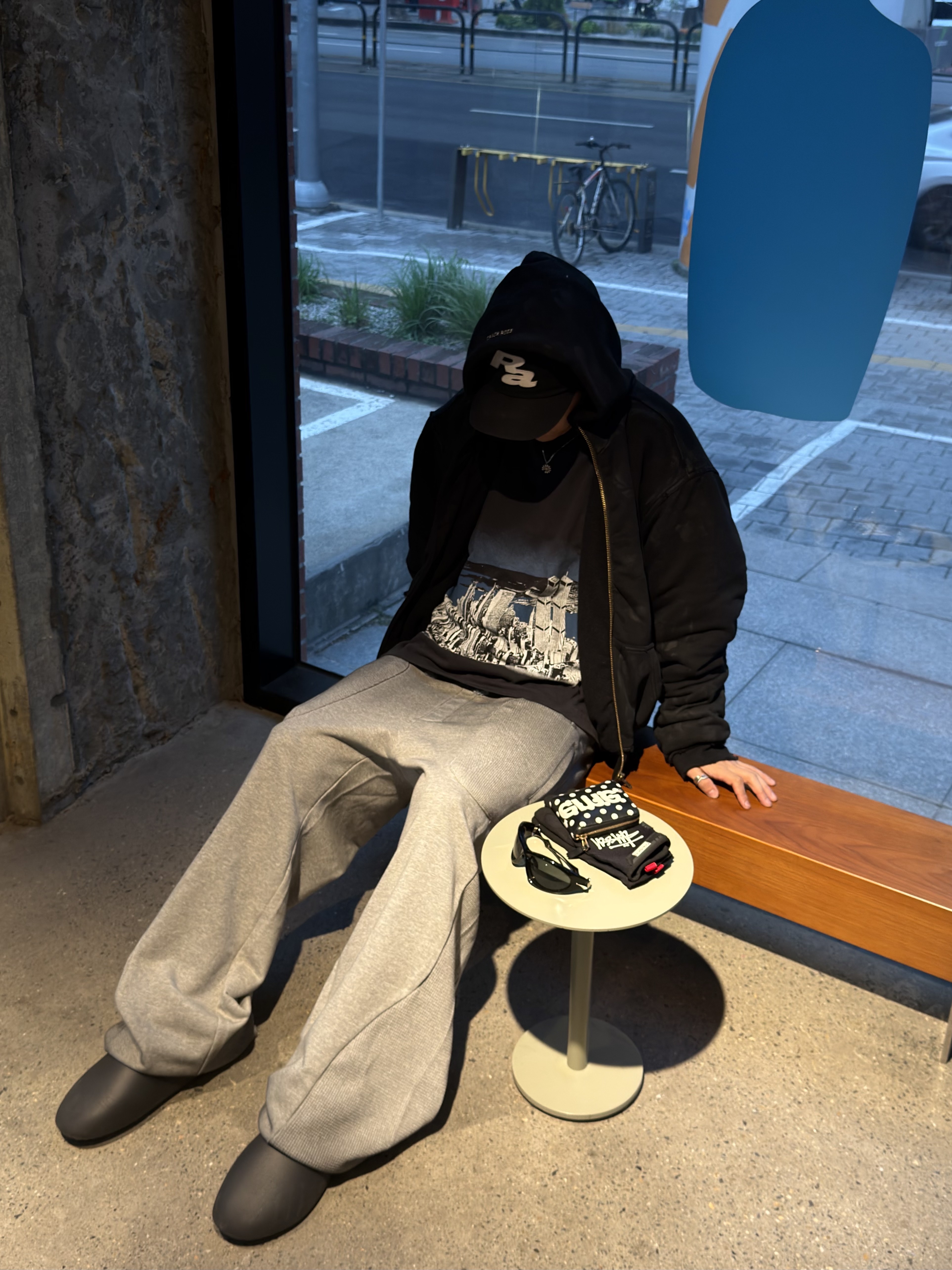 Stussy Mechanix Gloves Black, BLR Waffle Mix Washed Sweat Pants Melange Grey 착용 스타일 - 1