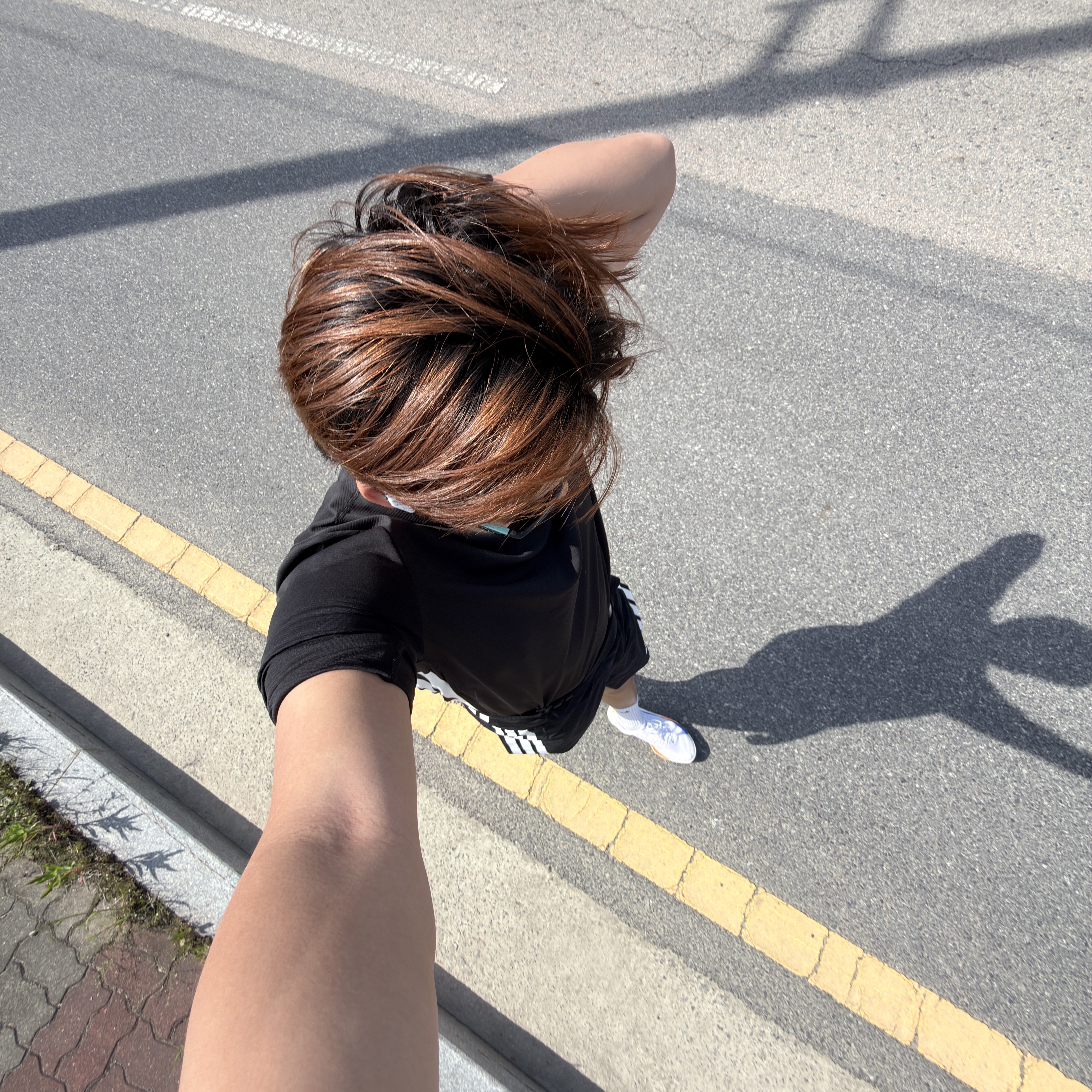 Adidas Adizero Running Gel Pocket Shorts Black - KR Sizing, Adidas Adizero Running T-Shirt Black - US Sizing 착용 스타일 - 3