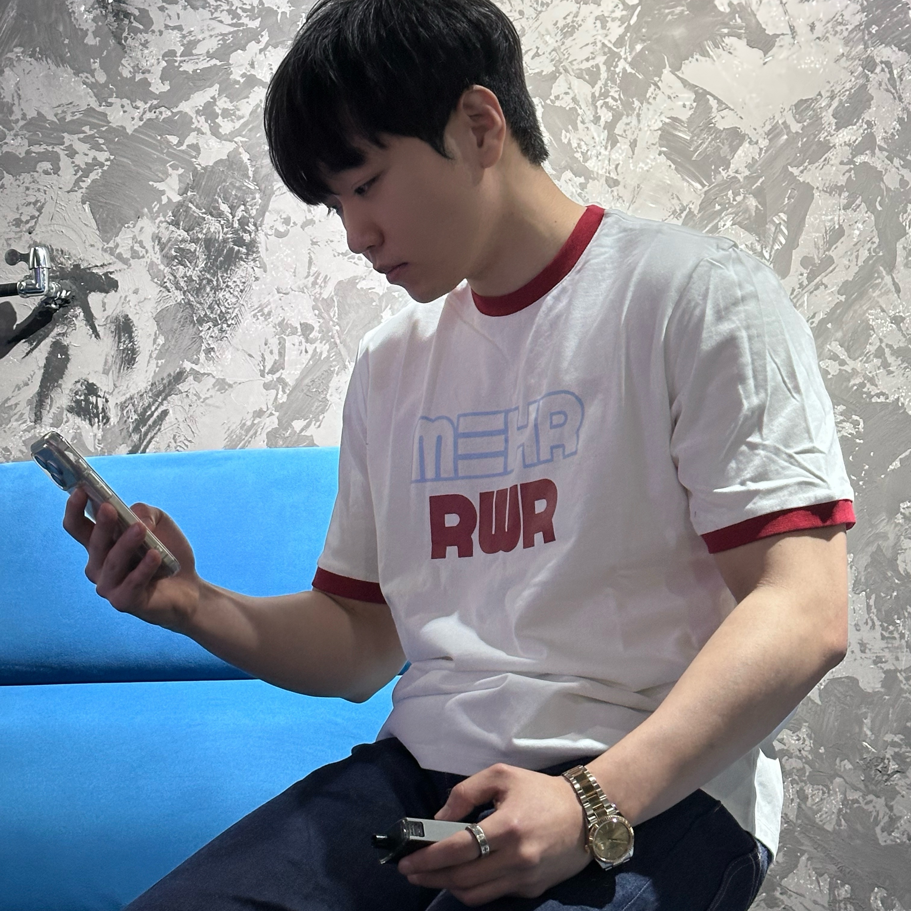 [KREAM 단독] RWR x MEHR Ringer T-Shirt White, Levi's 501 Original Jeans Dark Indigo 착용 스타일 - 2