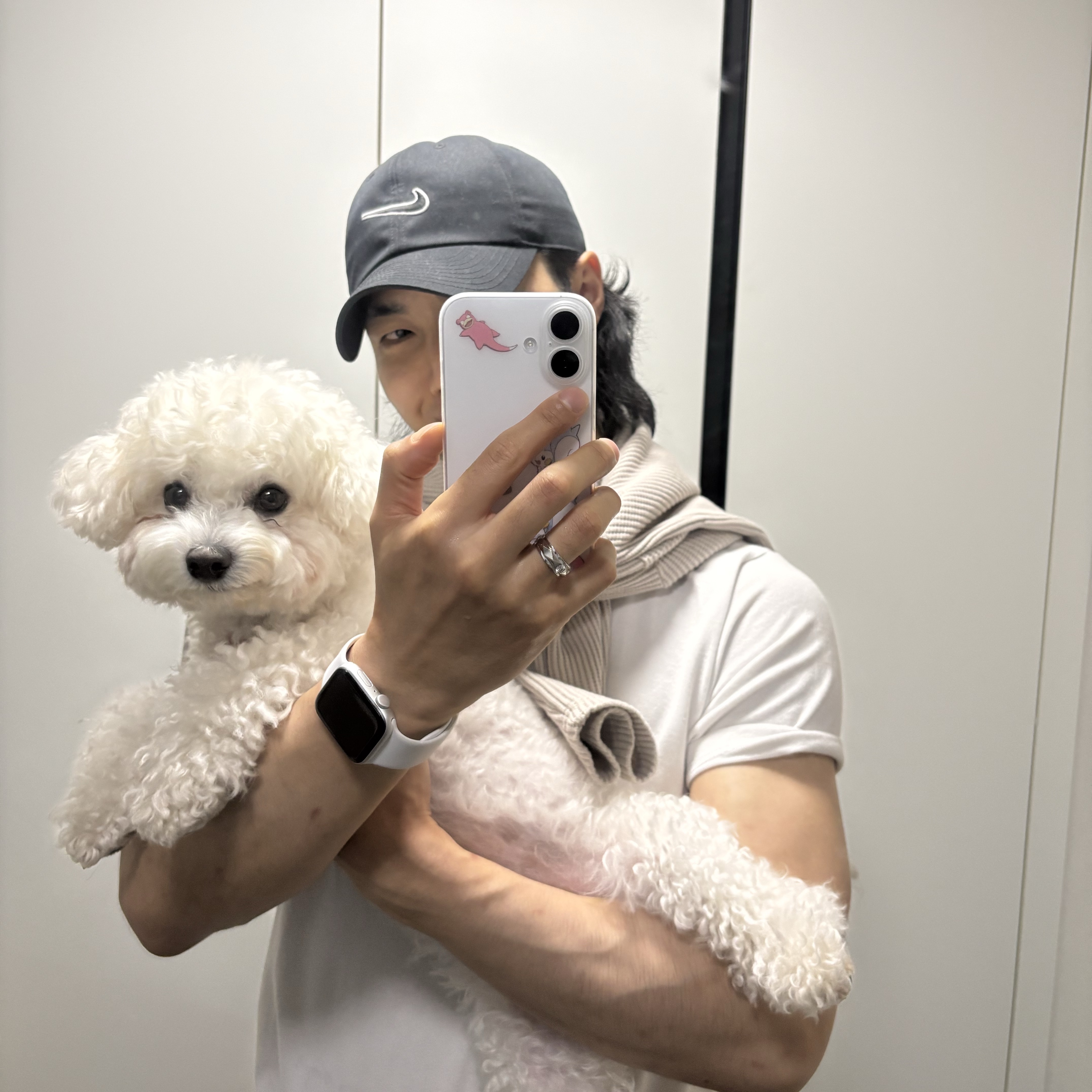 Apple Watch SE 2nd 44mm GPS Silver Aluminium Case with Sport Band M/L Denim (Korean Ver.), [S등급] Refurbished iPhone 16 128GB White 착용 스타일 - 1