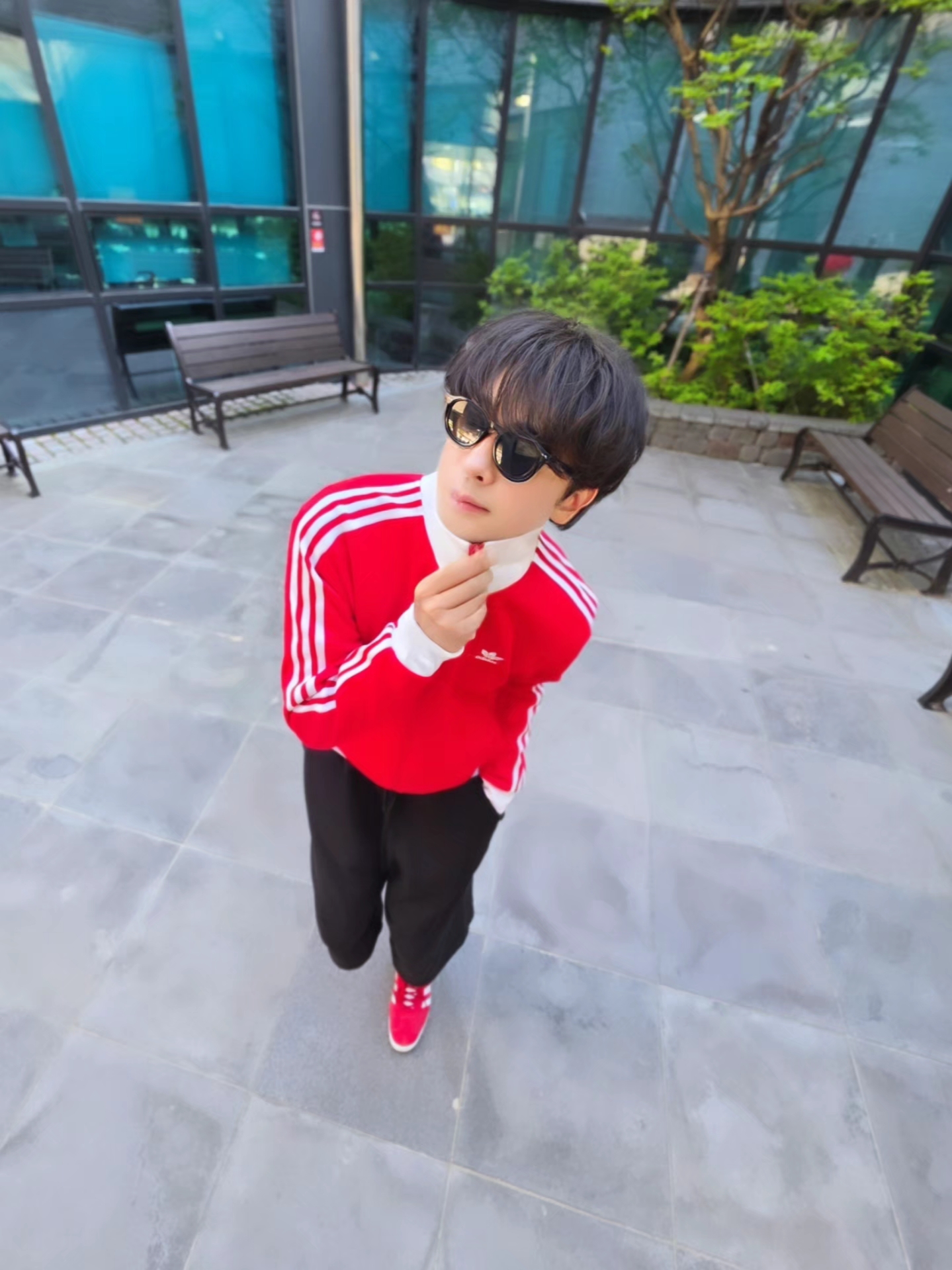 Adidas Adicolor Classic Beckenbauer Track Top Better Scarlet White - US Sizing, Adidas Adicolor Classic Beckenbauer Track Top Better Scarlet White - KR Sizing 착용 스타일 - 6