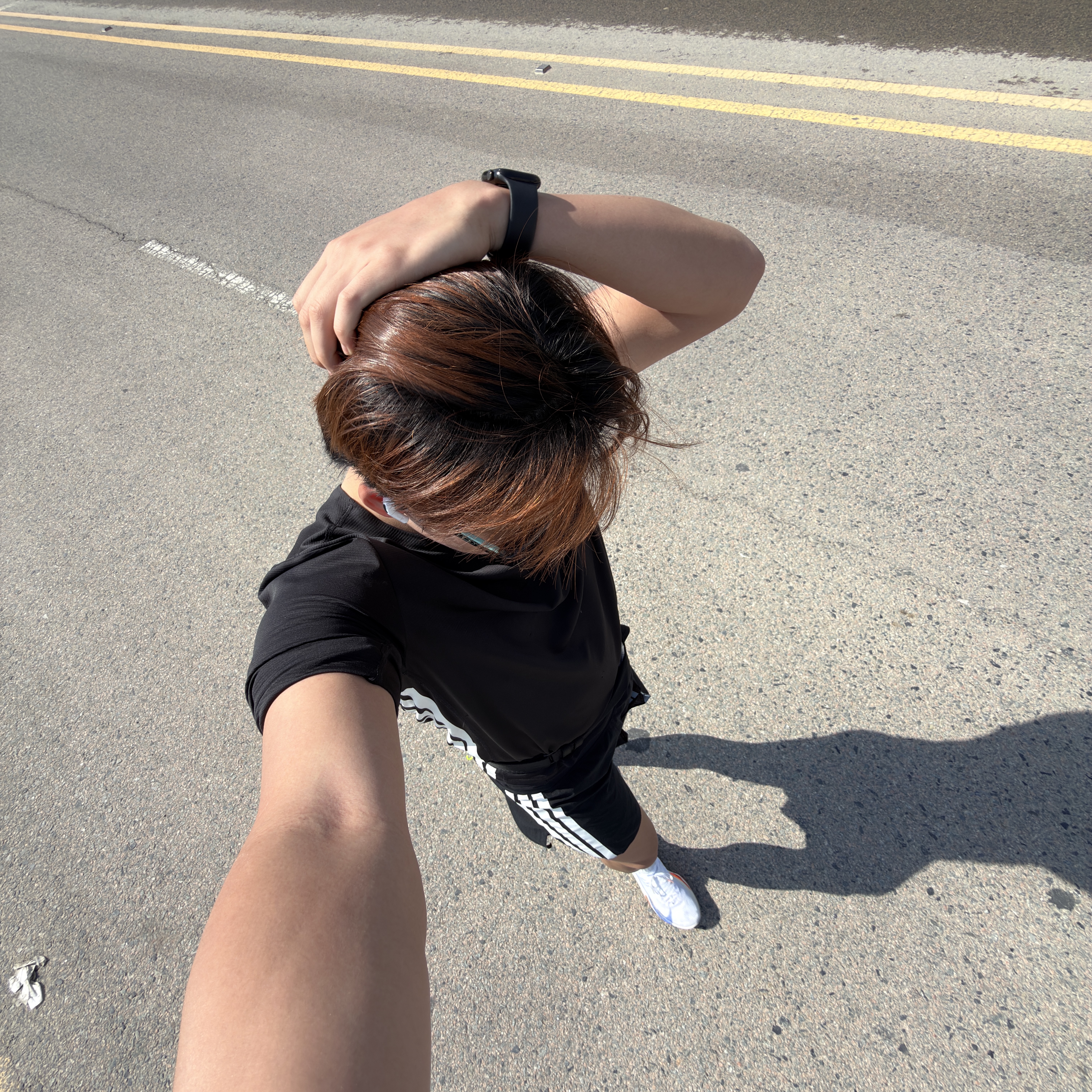 Adidas Adizero Running Gel Pocket Shorts Black - KR Sizing, Adidas Adizero Running T-Shirt Black - US Sizing 착용 스타일 - 2