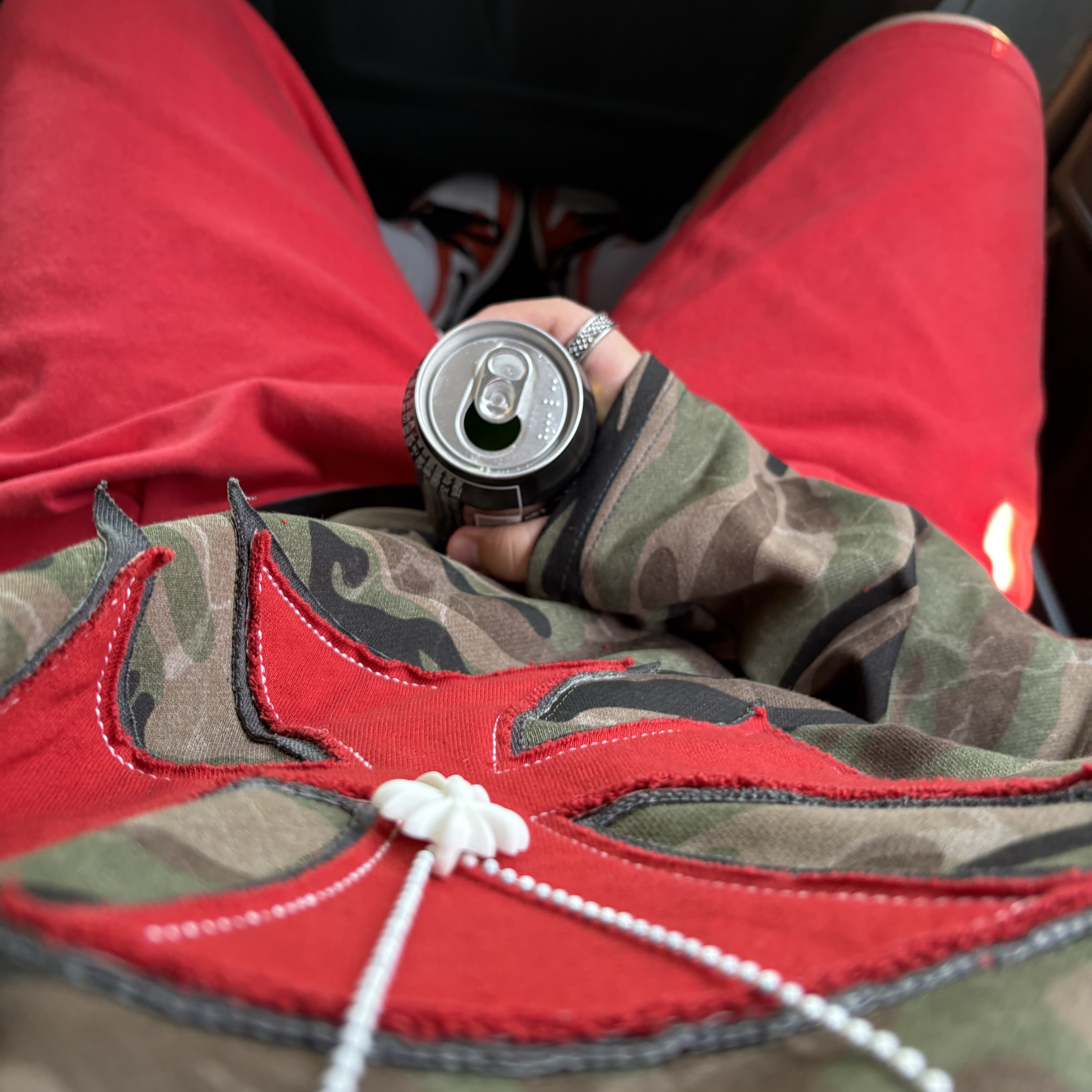 Jordan 1 Low OG Starfish, Chrome Hearts Silichrome CH Cross Pendant White 2022/2023 착용 스타일