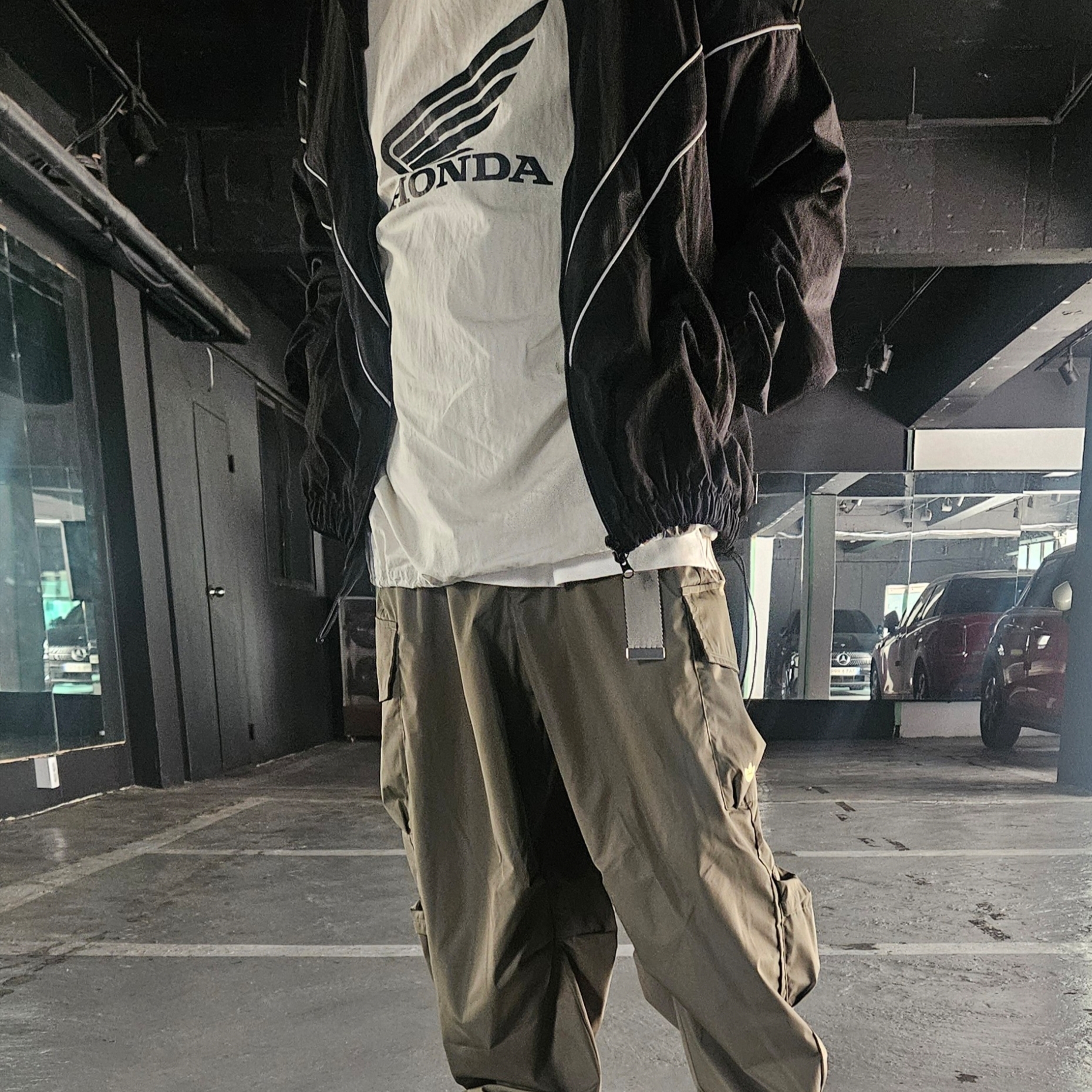 Honda Speed Track Nylon T-Shirt Beige 착용 스타일
