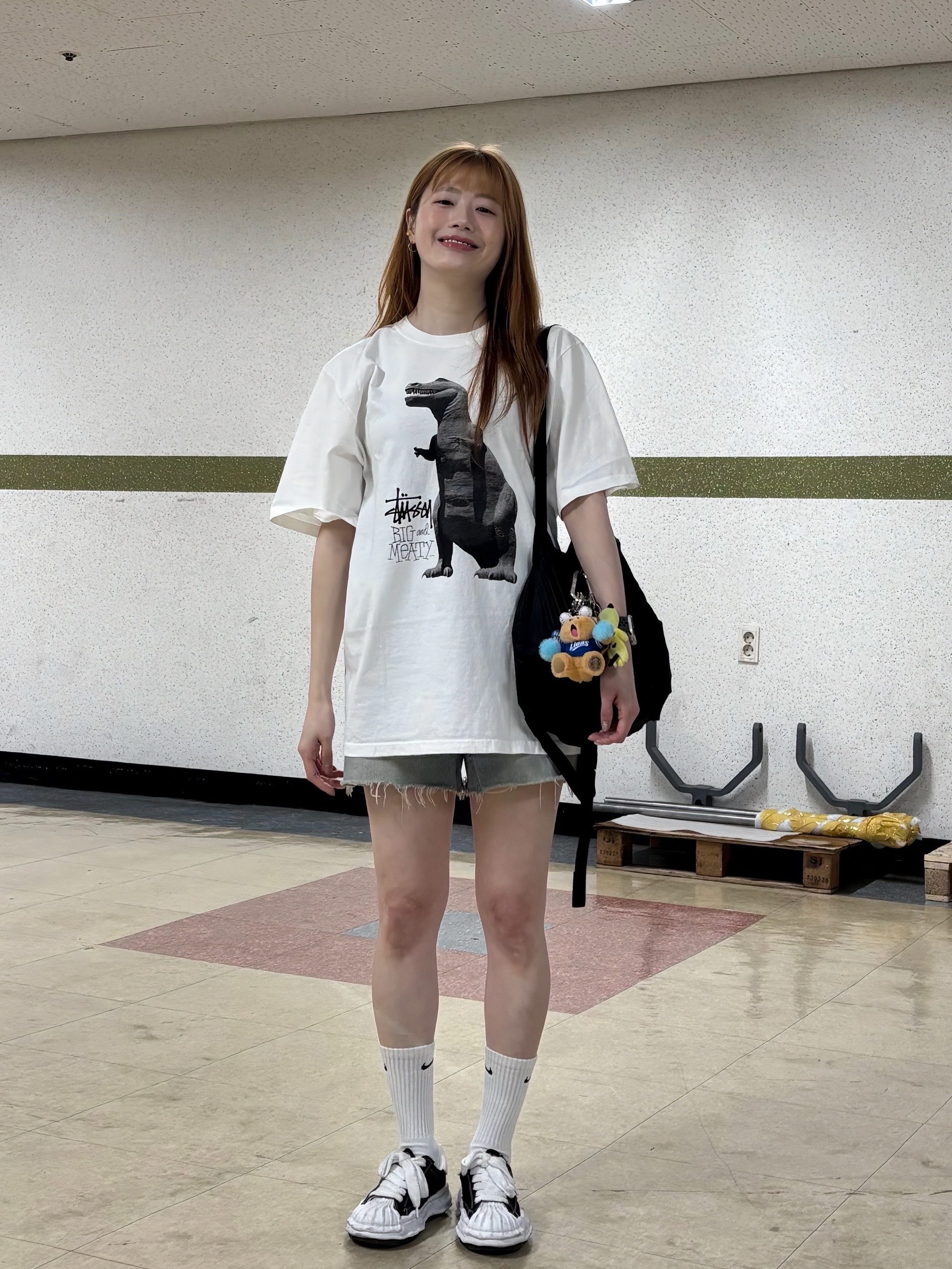 Stussy Big & Meaty Pigment Dyed T-Shirt Natural, Maison Mihara Yasuhiro Blakey OG Sole Canvas Low-top Sneakers Black White 착용 스타일 - 9
