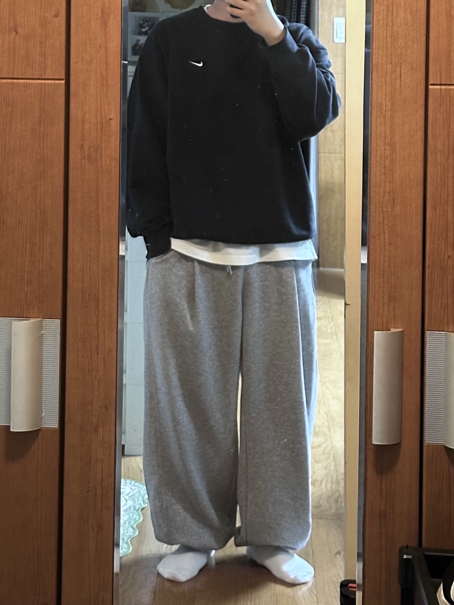 Nike Solo Swoosh French Terry Crew Black - Asia 착용 스타일