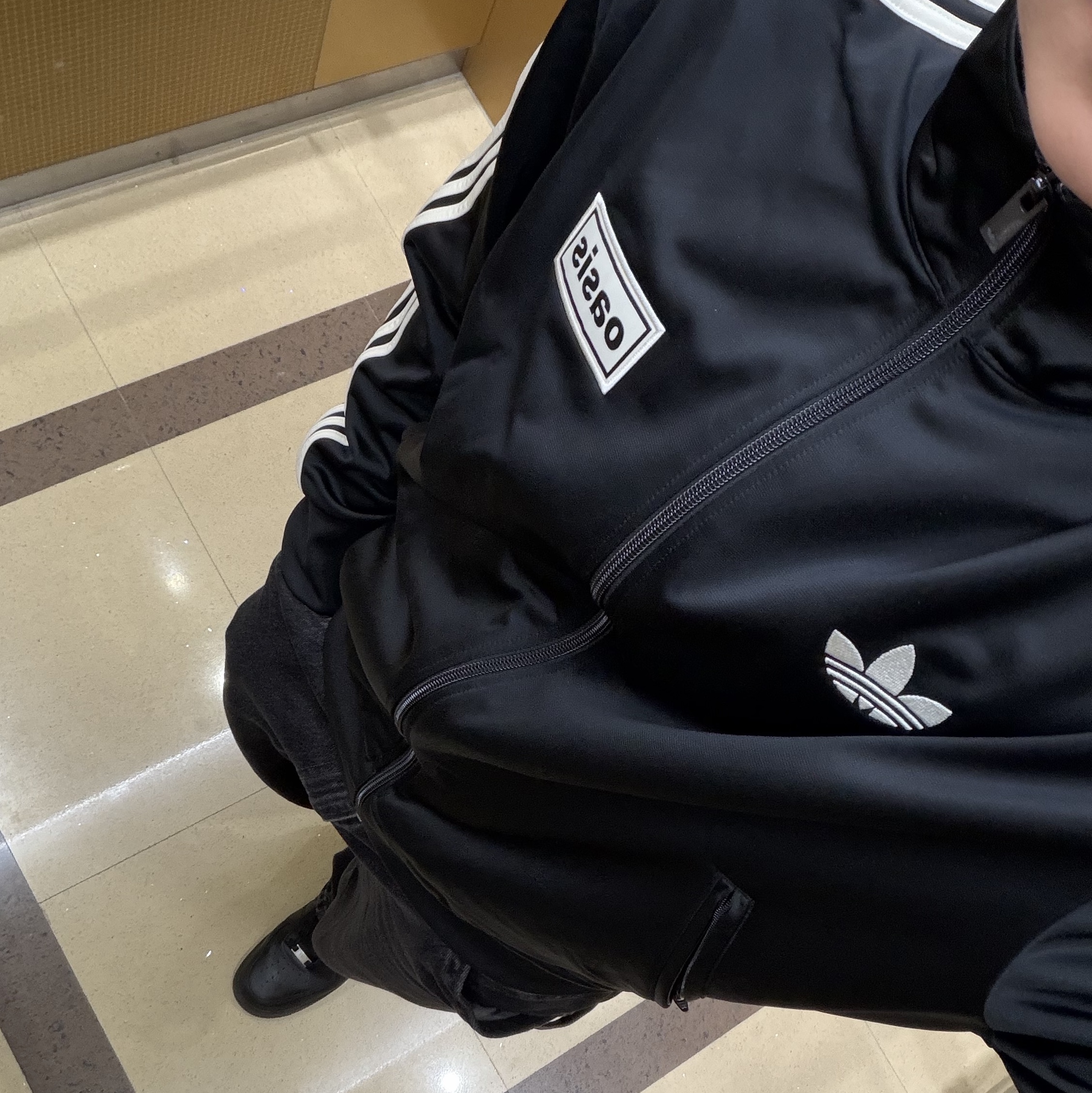 Adidas x Oasis Tour Firebird Track Top Black - KR Sizing 착용 스타일