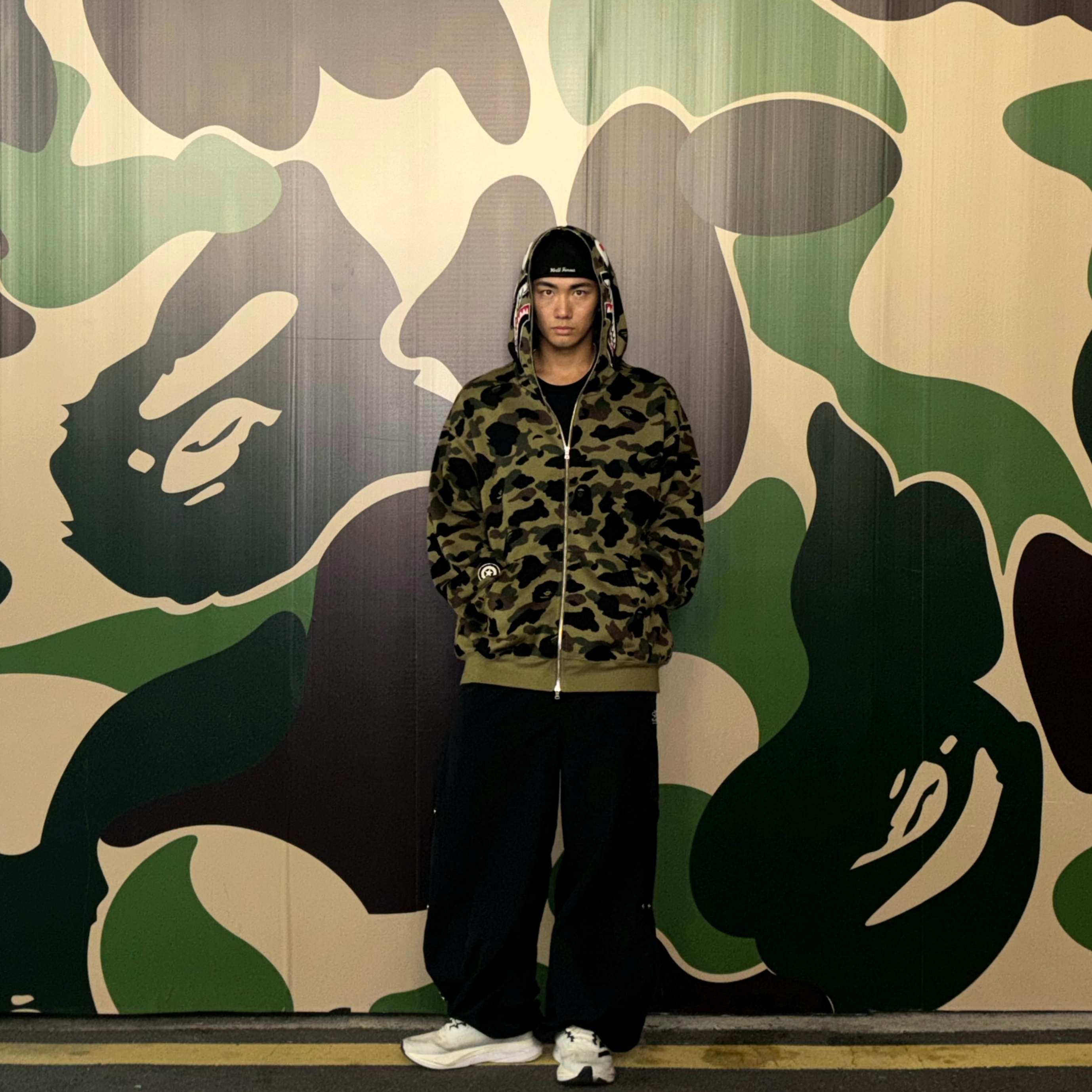 BAPE 1st Camo Jacquard Shark Full Zip Hoodie Green 착용 스타일