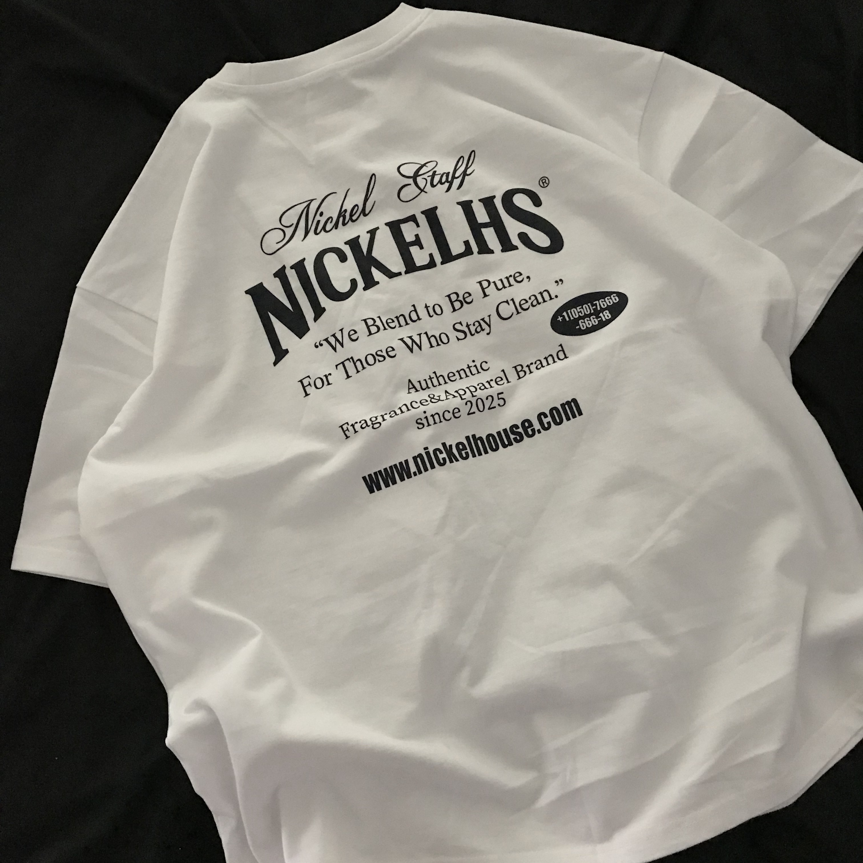 NICKELHOUSE STAFF T-SHIRT 착용 스타일 - 3