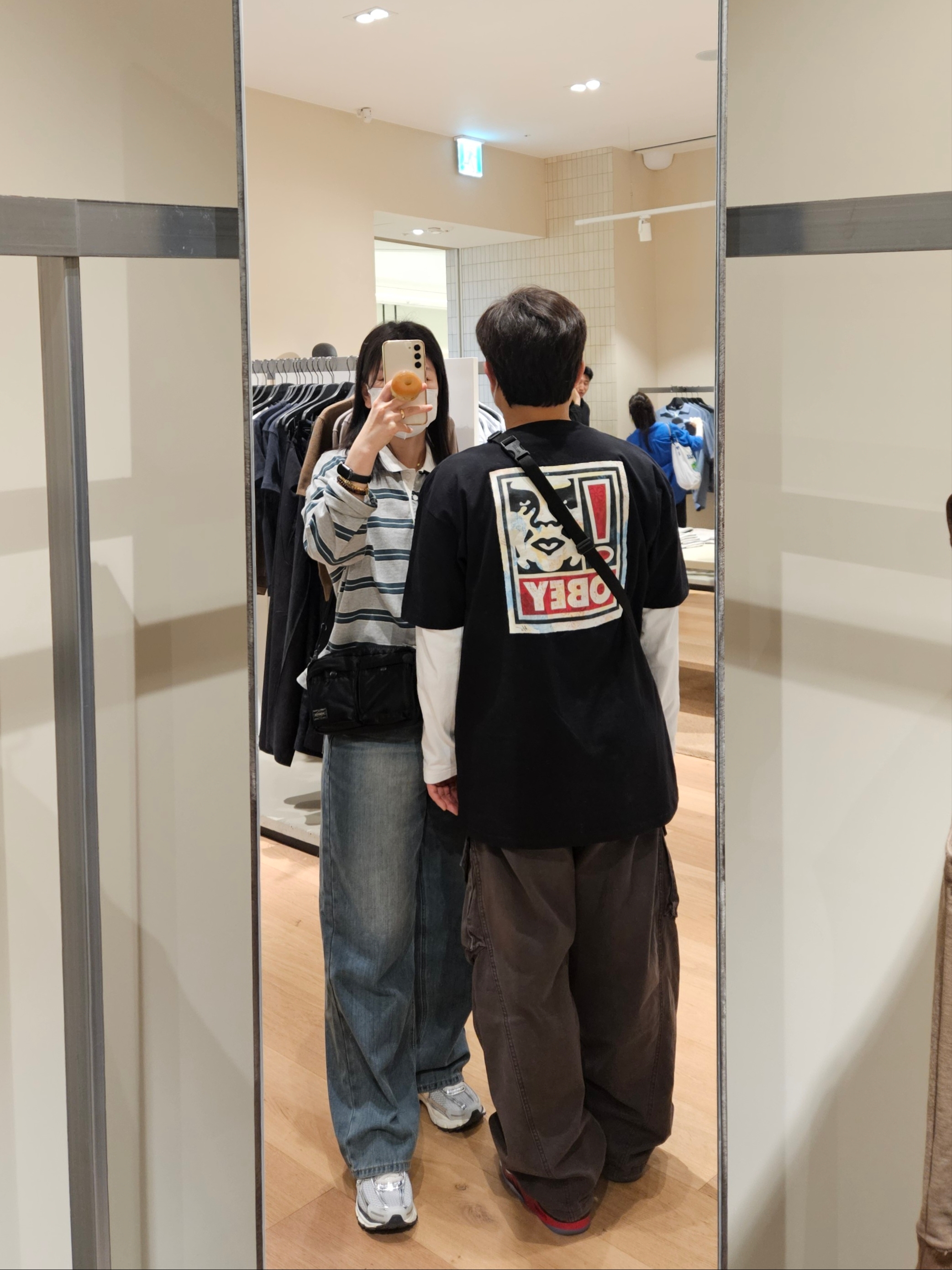 Jordan 5 Retro Fire Red Black Tongue 2025, Palace Cordura Tri-Shot Bag Black - 24SS 착용 스타일 - 2