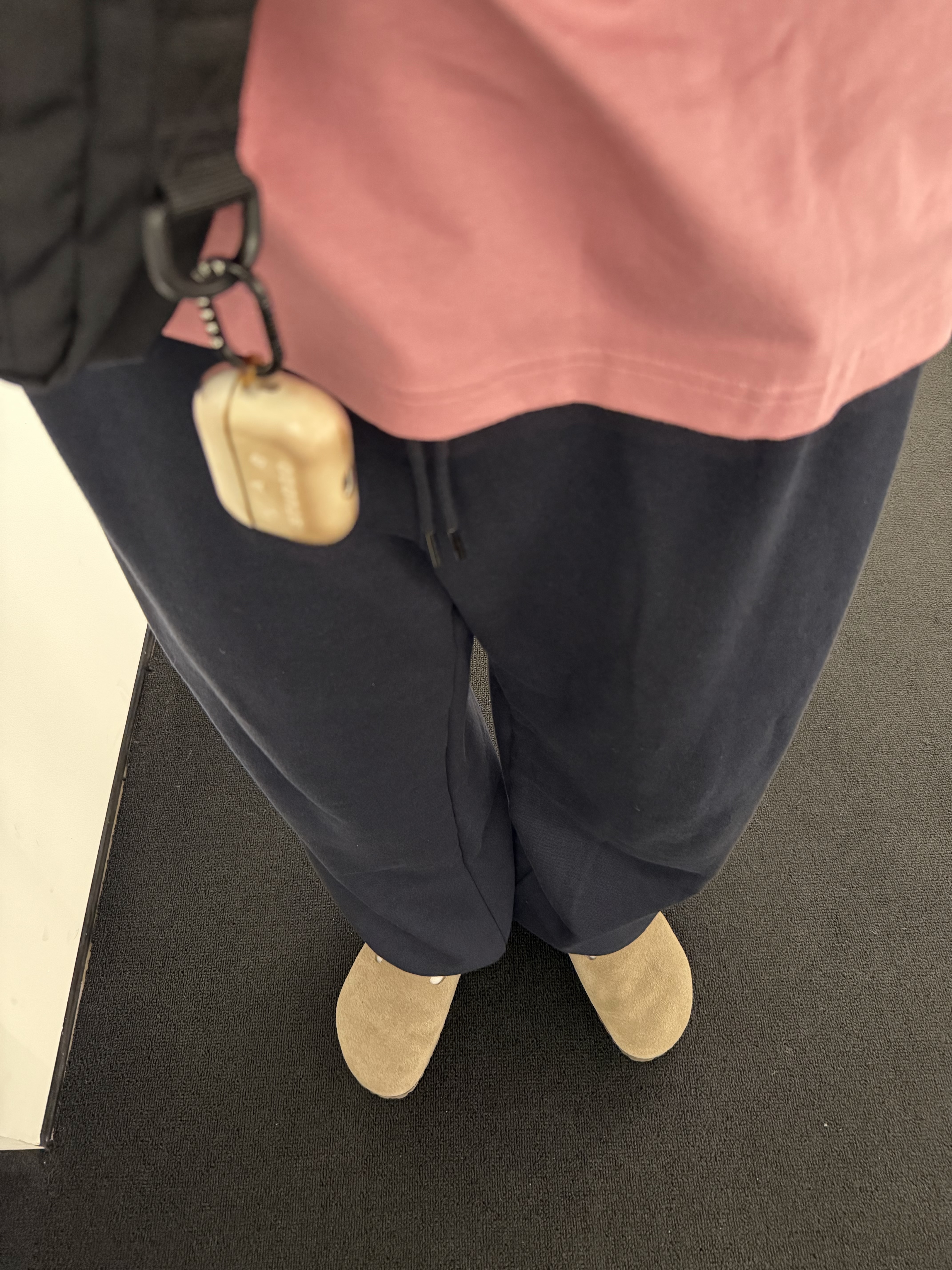 The Museum Visitor x Jon Burgerman Pinky Winky & Charlie Ball Cap Black, Birkenstock Boston Soft Footbed Taupe - Regular 착용 스타일 - 3