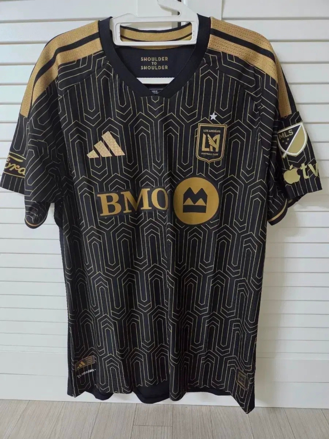 Adidas LAFC 2024/25 Home Authentic Jersey Black - US Sizing (Non Marking Ver.) 착용 스타일 - 2
