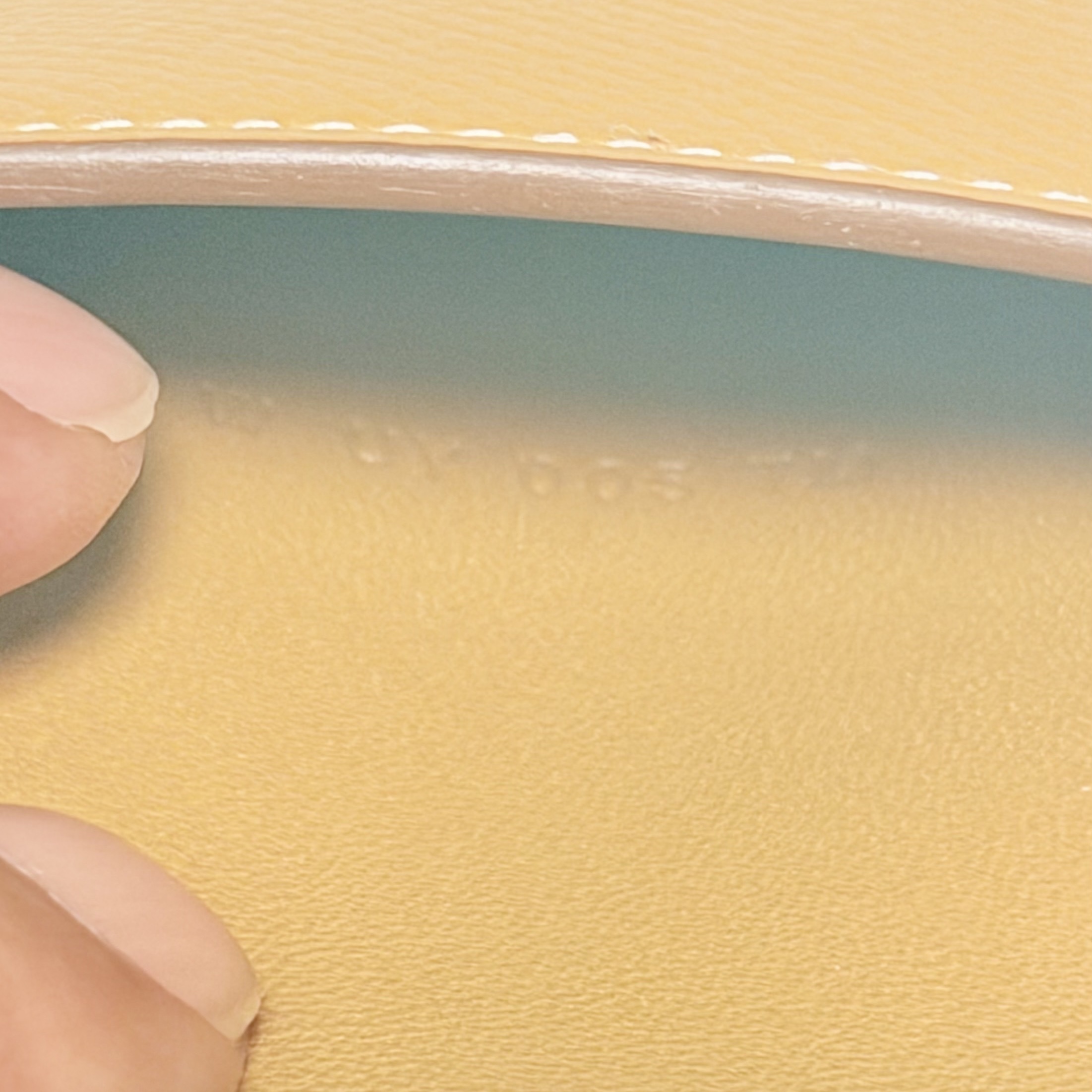 Hermes MC² Euclide Card Holder Epsom & Gold 착용 스타일 - 4