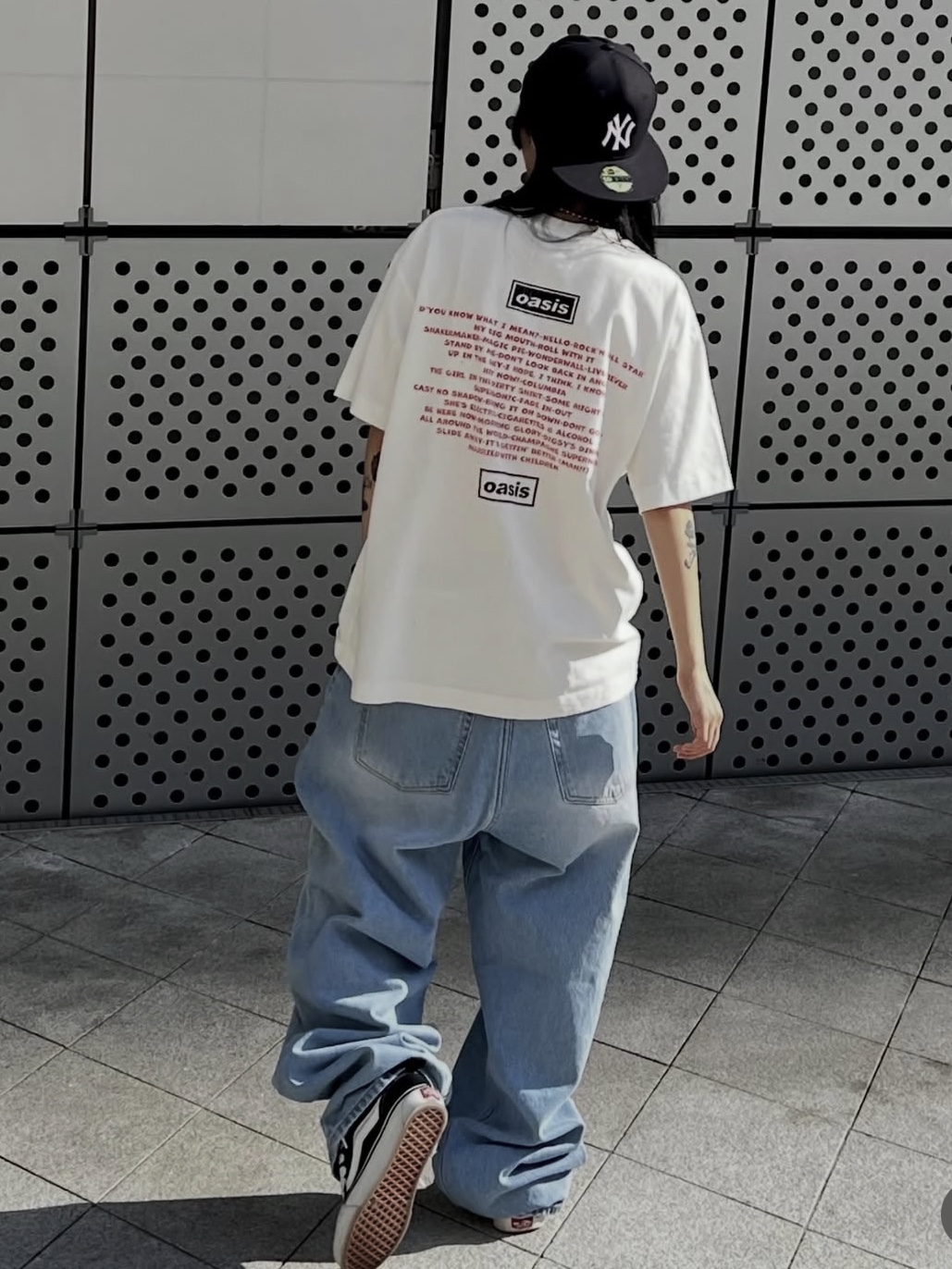 New Era 59Fifty MLB Authentic New York Yankees Game Navy, Vans Knu-Skool Black True White 착용 스타일 - 2