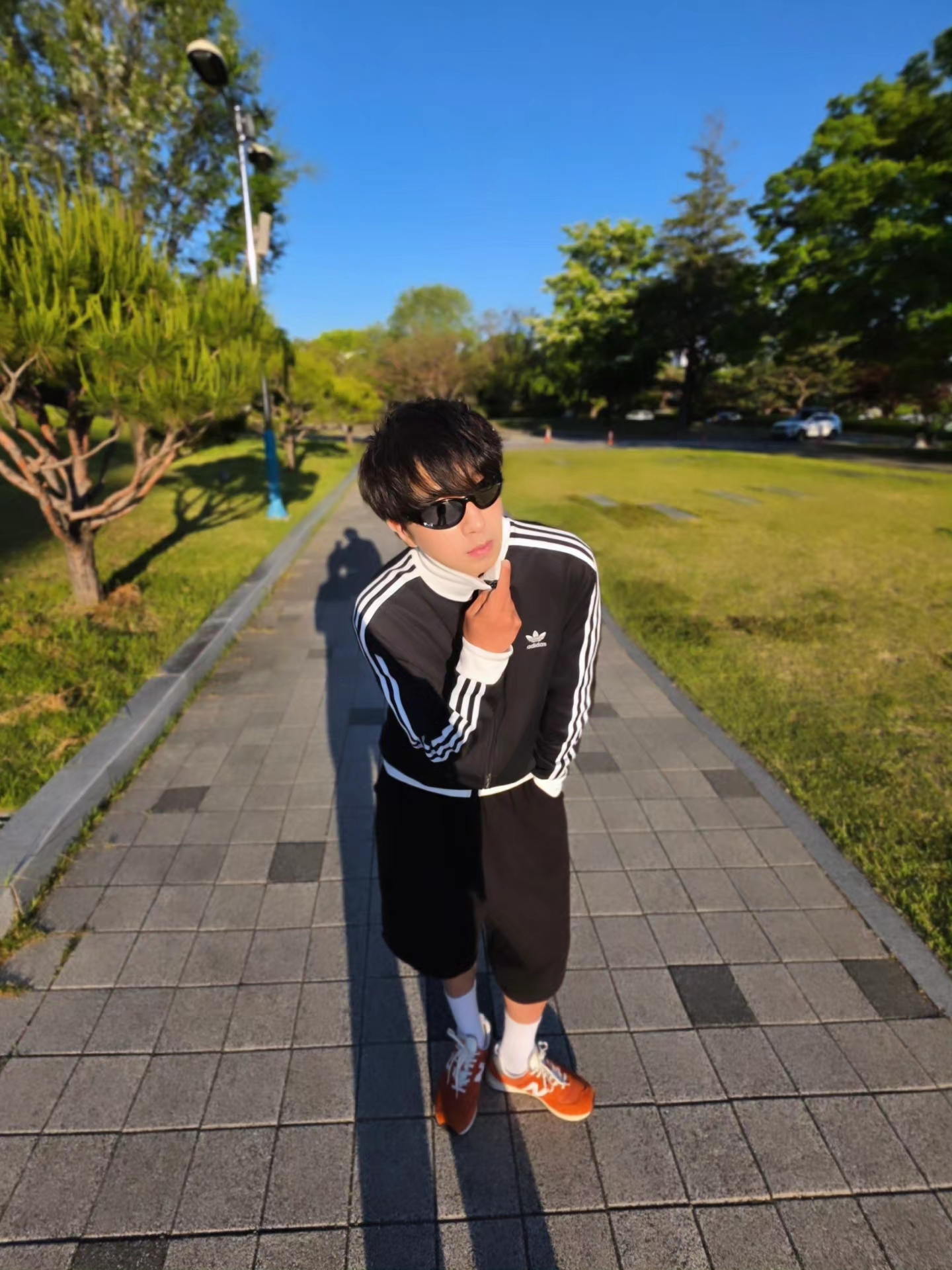Adidas Adicolor Classics Beckenbauer Track Jacket Black - KR Sizing, Adidas Adicolor Classics Beckenbauer Track Jacket Black - US Sizing 착용 스타일 - 4