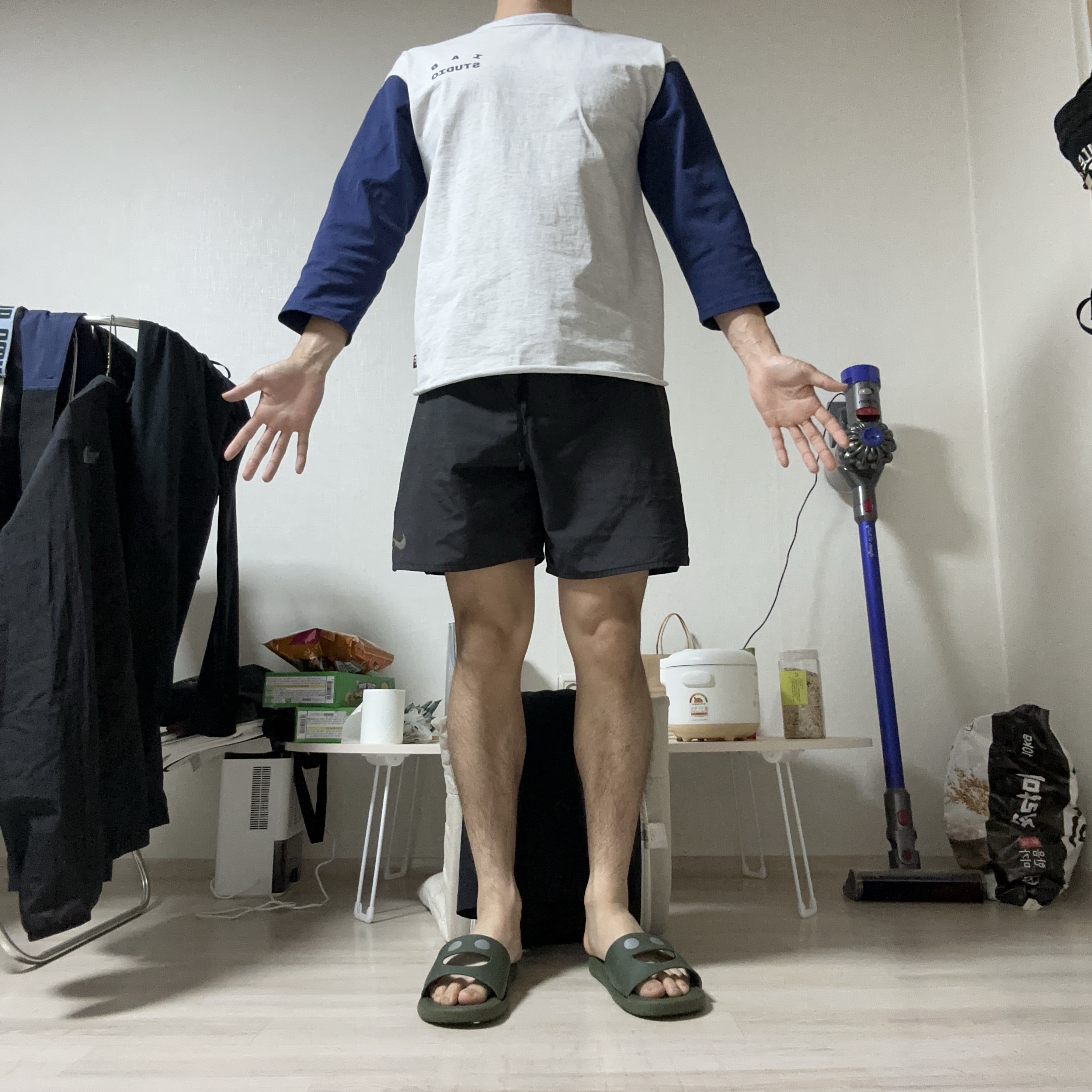 IAB Studio 3/4 Sleeve T-shirt Gray Navy 착용 스타일