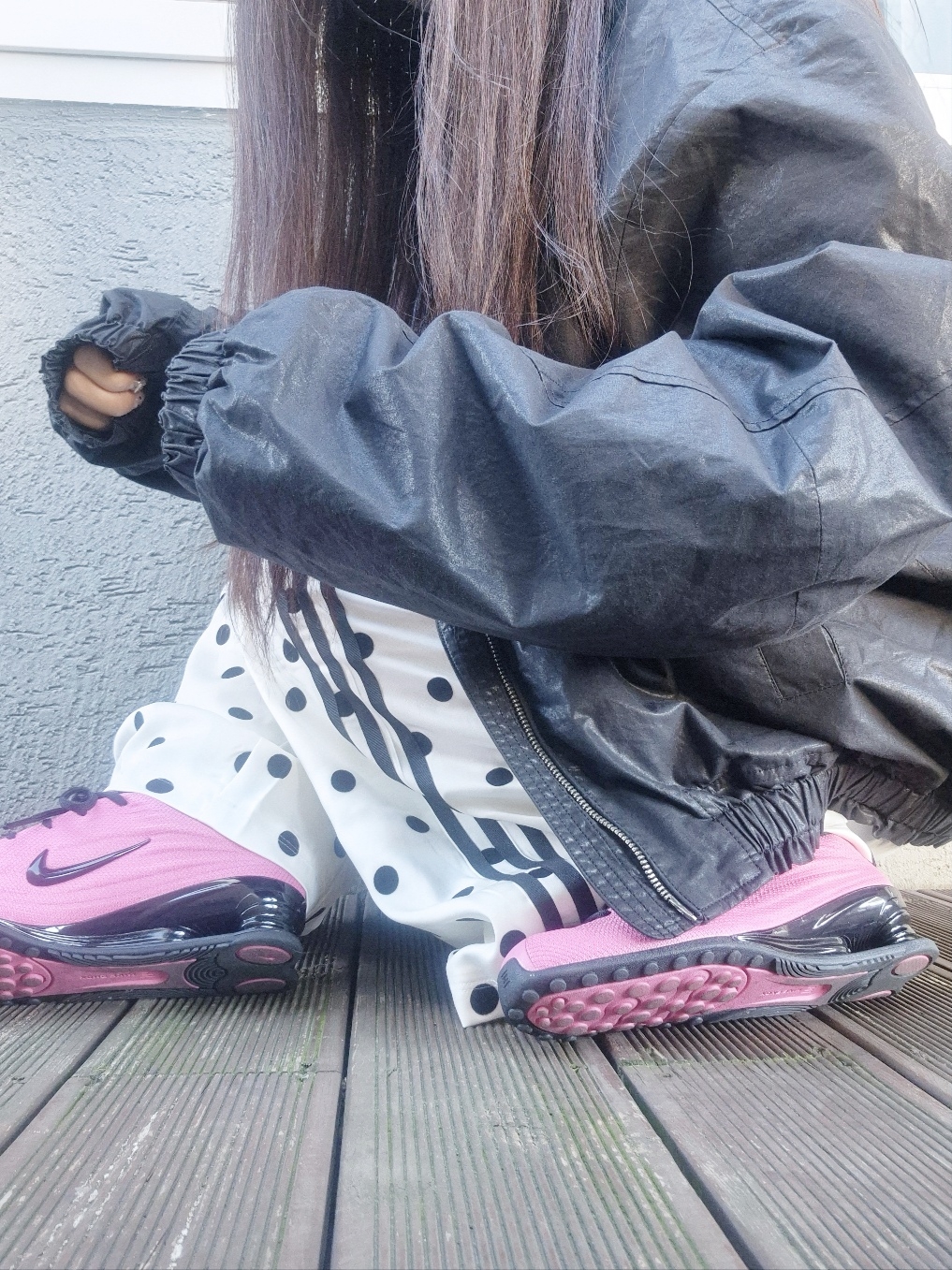 (W) Adidas Originals Satin Polka Dot Wide Leg Pants Off White - KR Sizing, (W) Nike Shox Z Pinksicle Black 착용 스타일