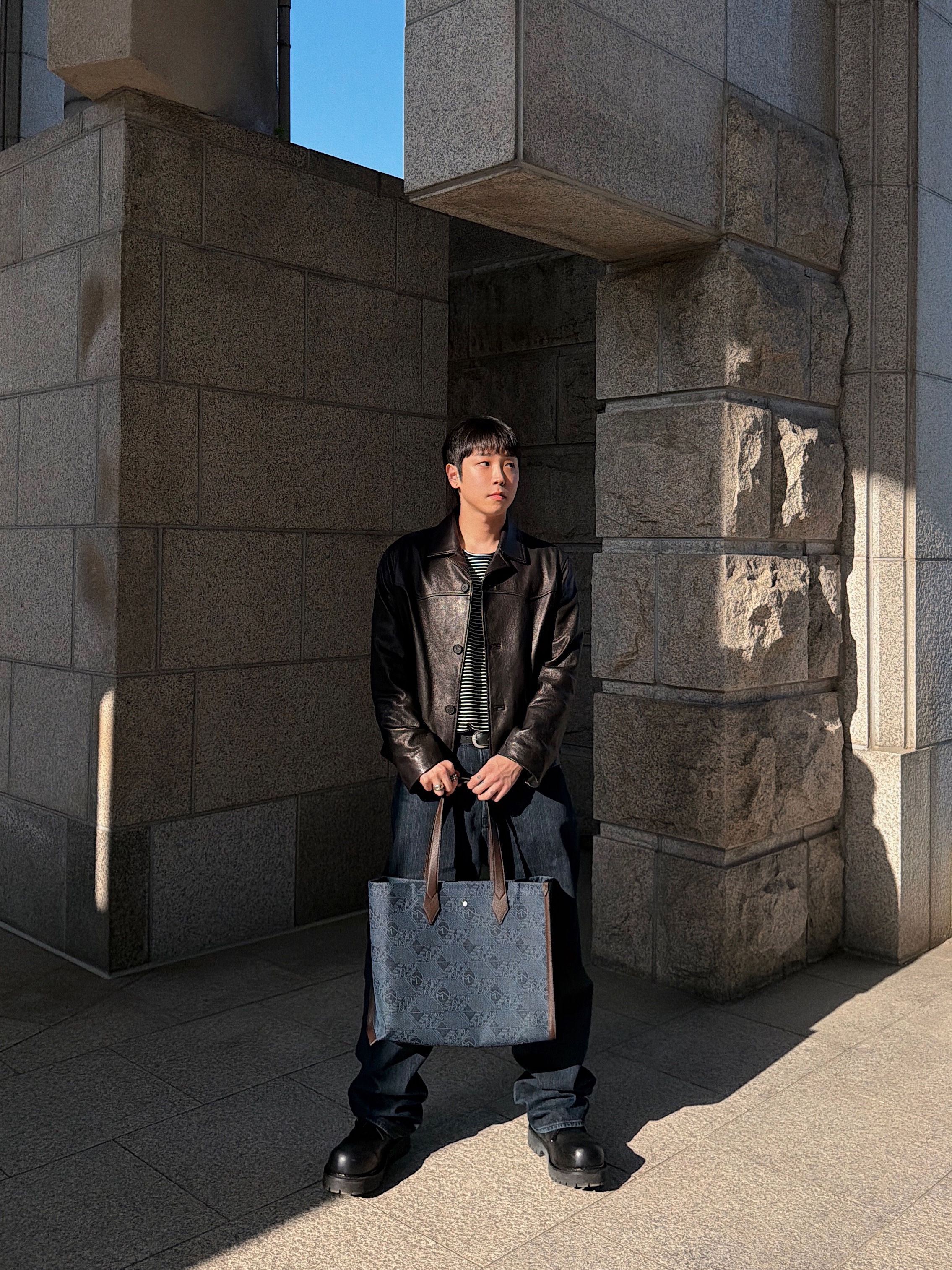 LOSTGARDEN Phantom, STU Lambskin Button Leather Jacket In Black 착용 스타일 - 2