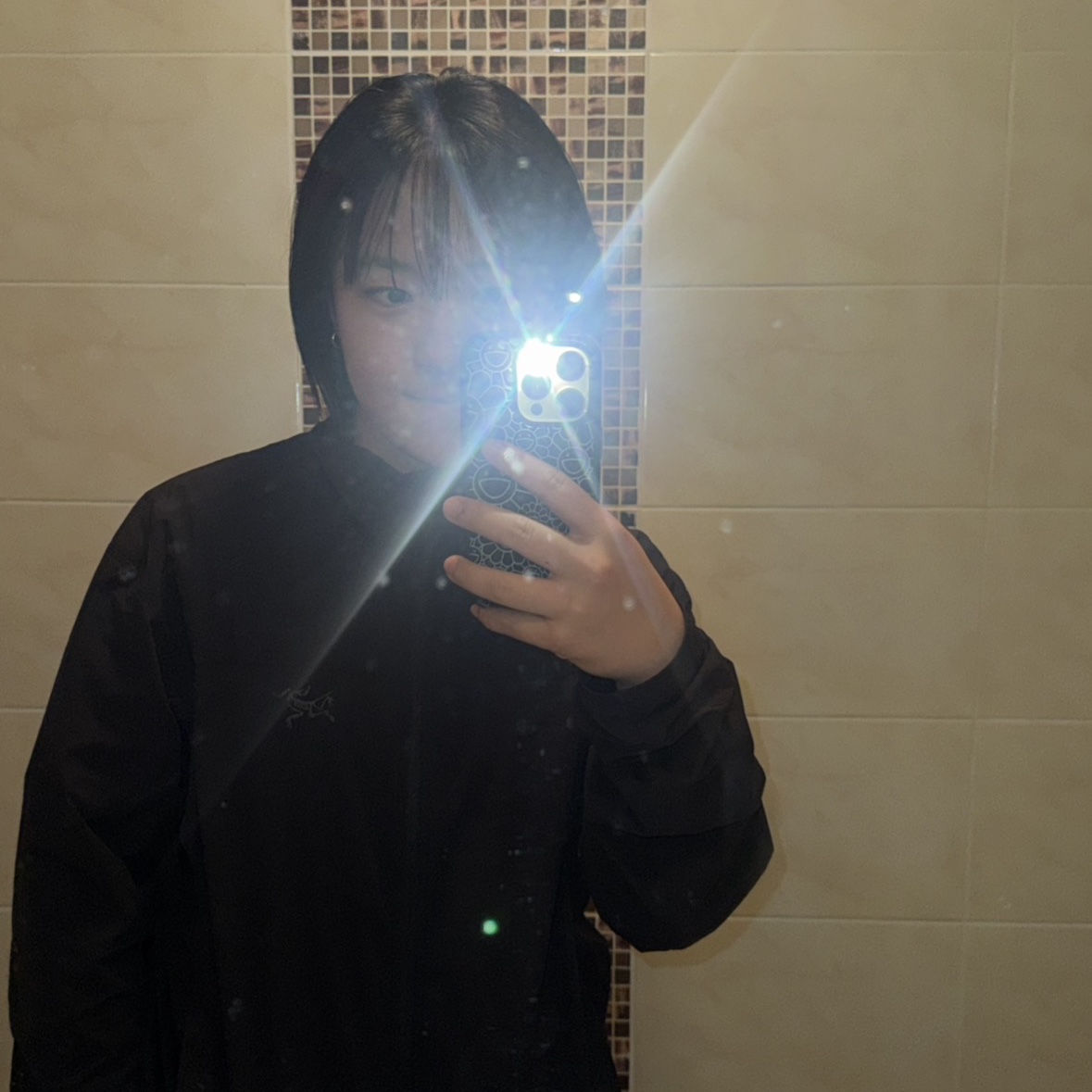 Arc'teryx Squamish Jacket Black 착용 스타일