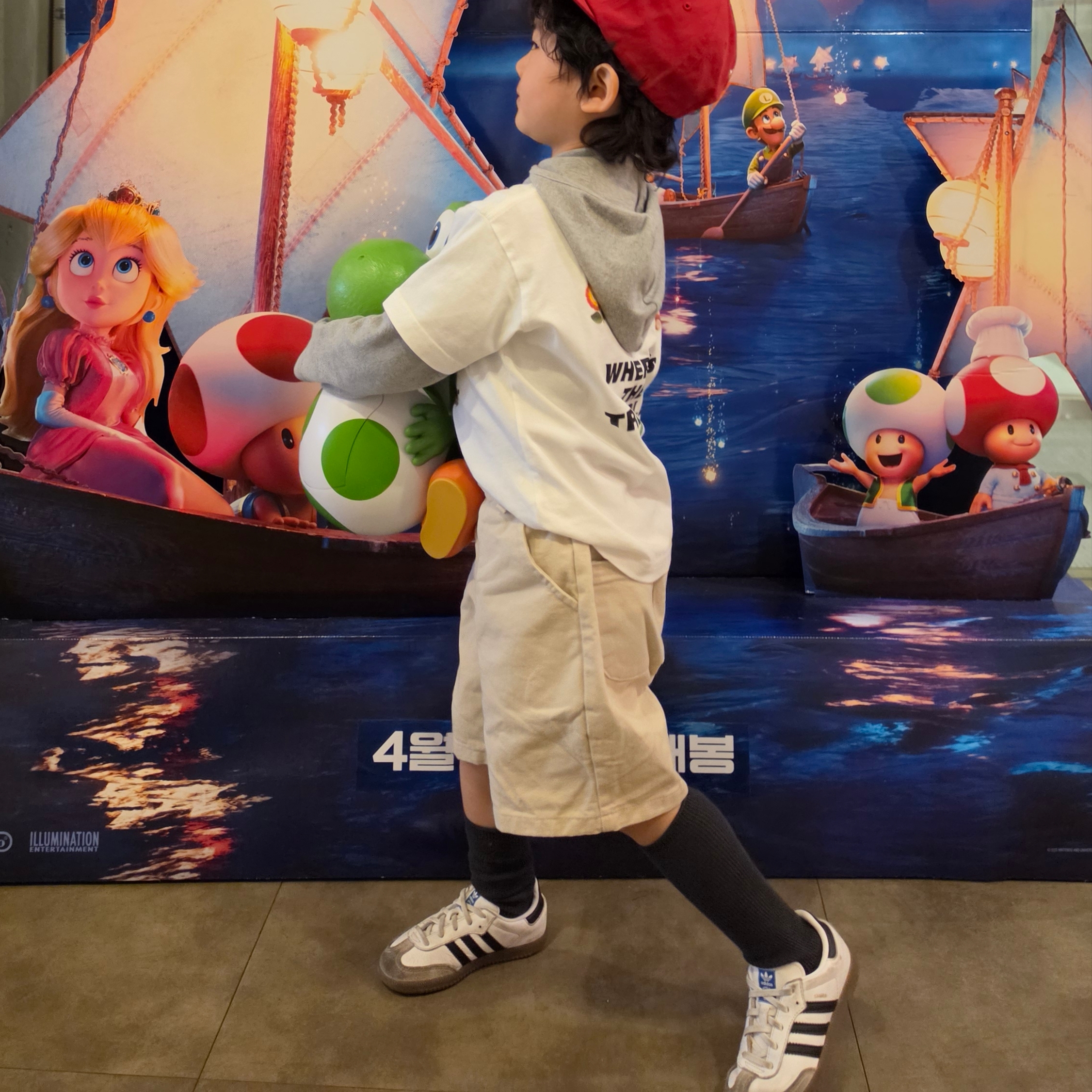 CGV x Super Mario Yoshi Popcorn Bucket, (Infant) Adidas Samba OG Cloud White Core Black 착용 스타일
