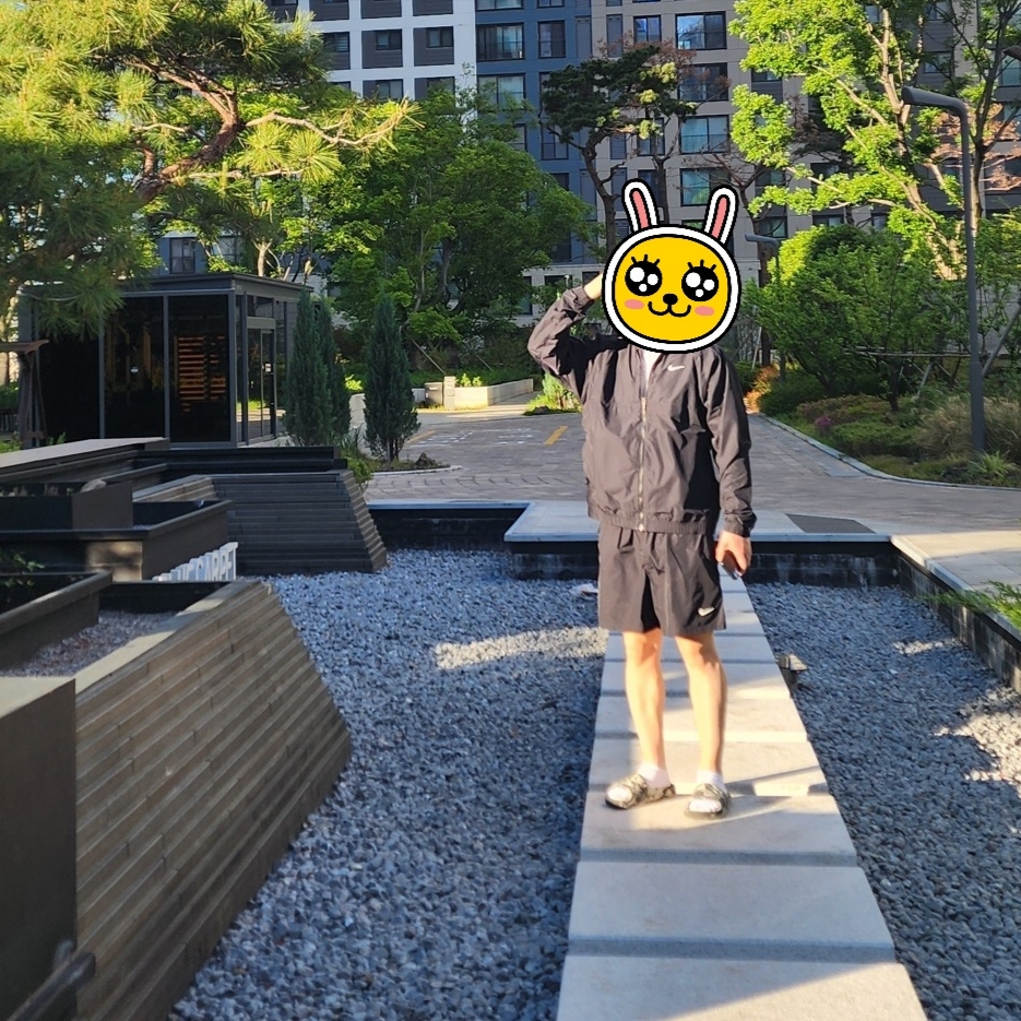 Nike x Drake Nocta Nylon Woven Shorts Black (FN8195-010), Nike x Drake Nocta Nylon Track Jacket Black (FN7666-010) 착용 스타일