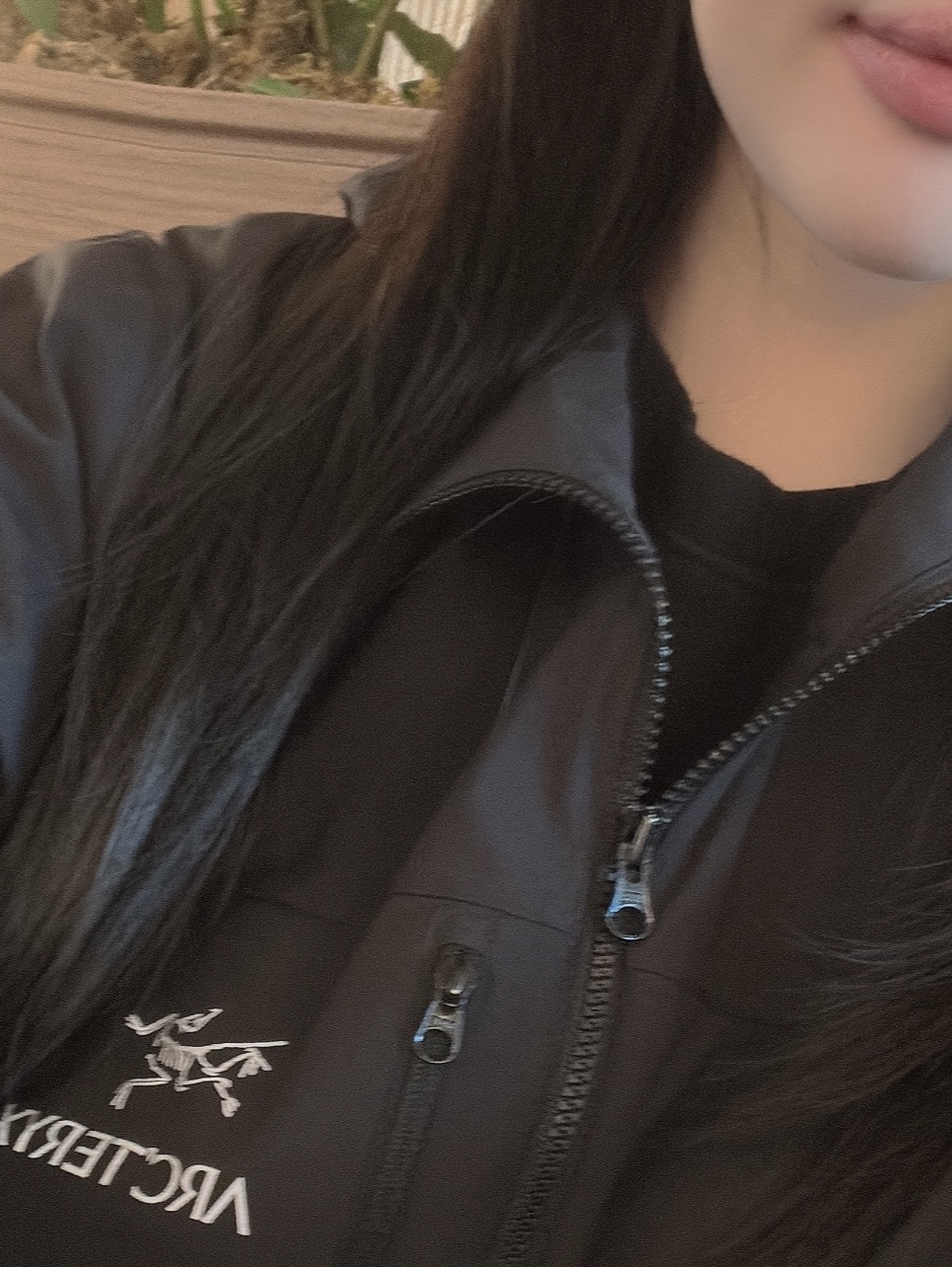 Arc'teryx Squamish Hoody Black 착용 스타일 - 2