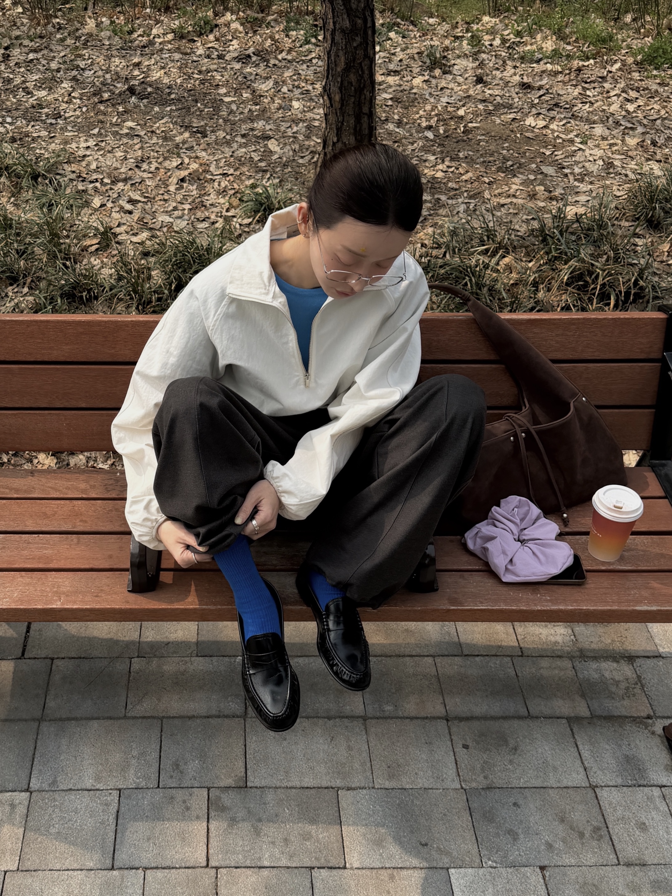 (W) Zara Soft Gathered Loafer Black 착용 스타일 - 3
