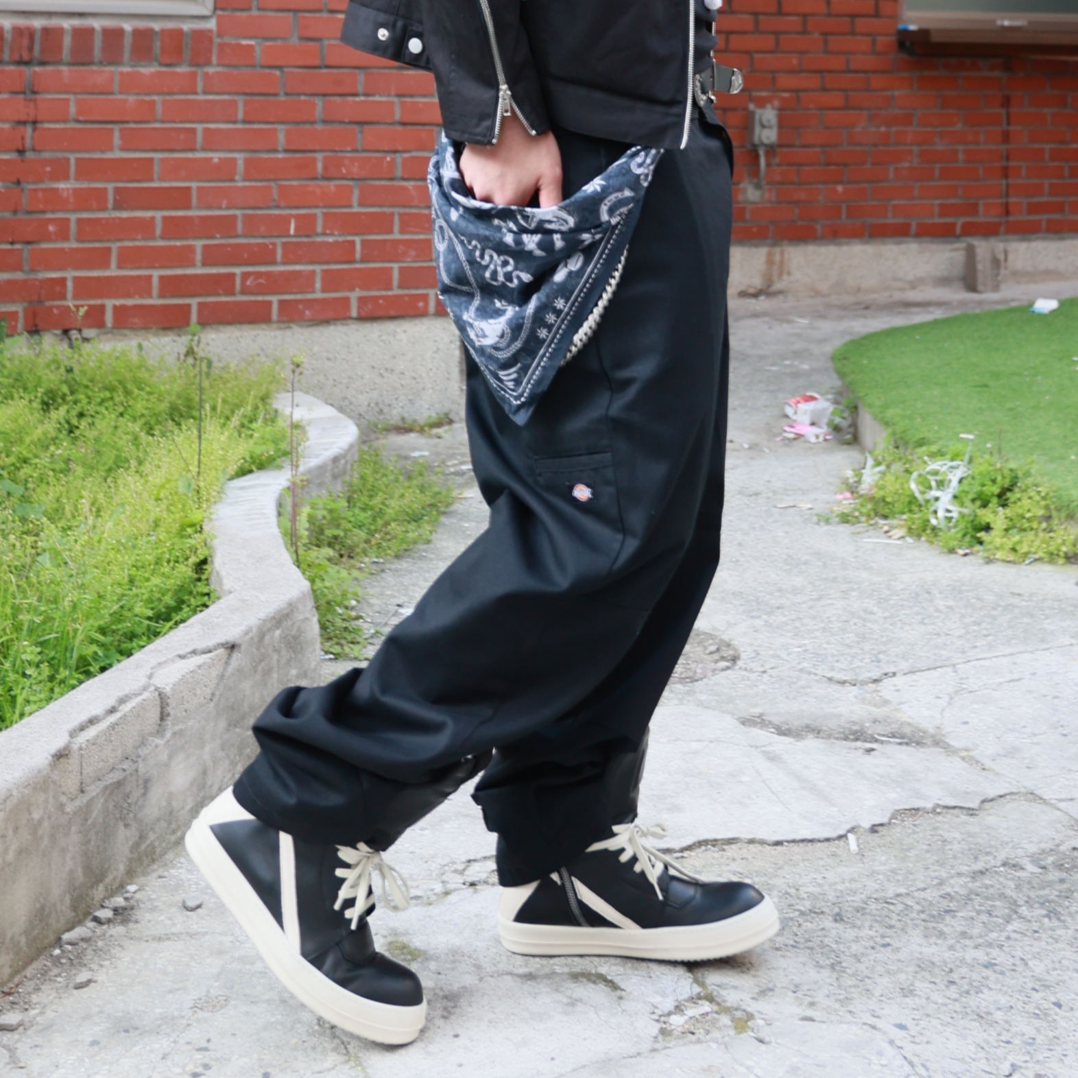 Rick Owens Temple Geobasket Sneakers Black Milk 착용 스타일 - 5