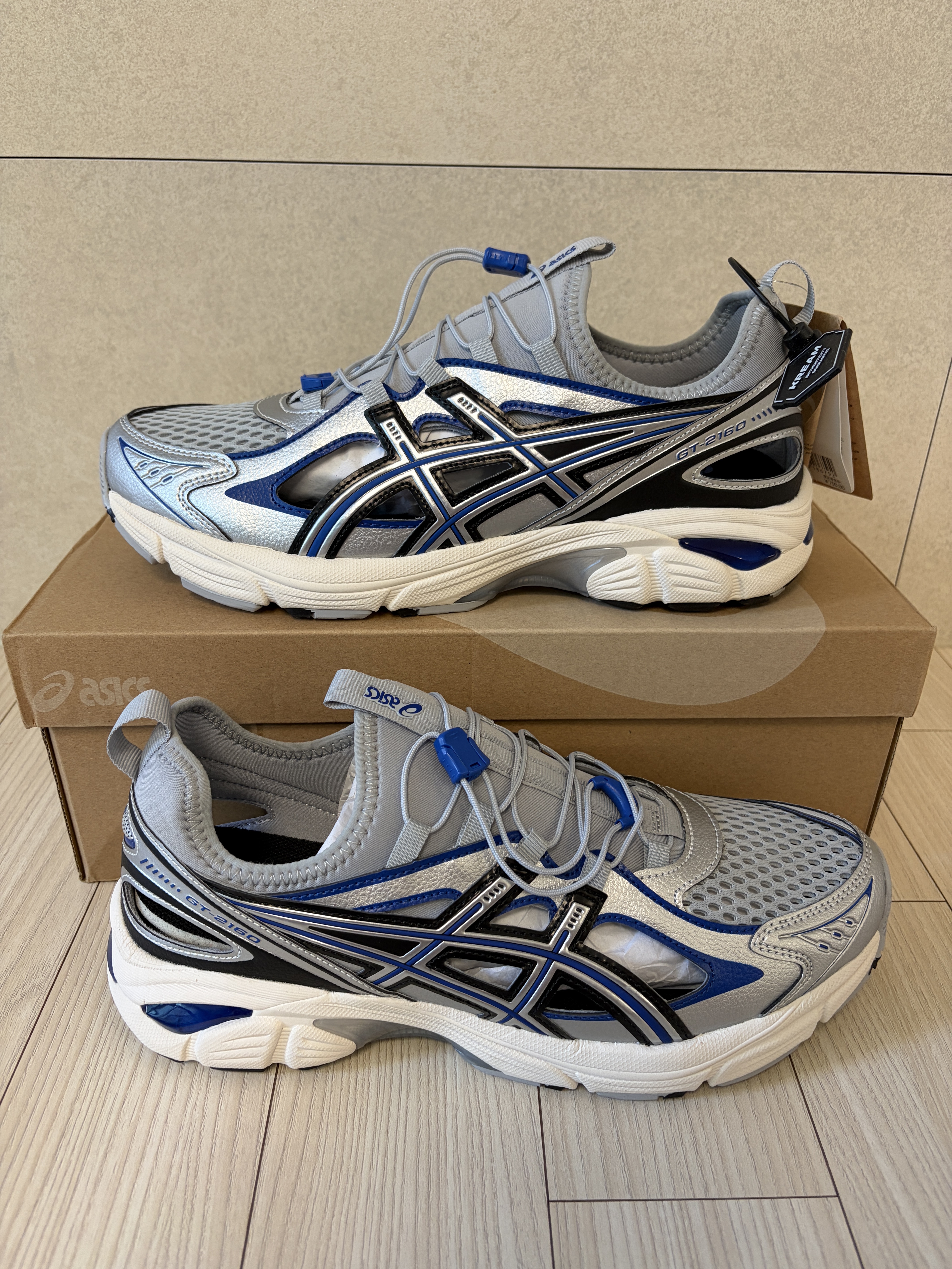 Asics GT-2160 Breeze Pure Silver Asics Blue 착용 스타일