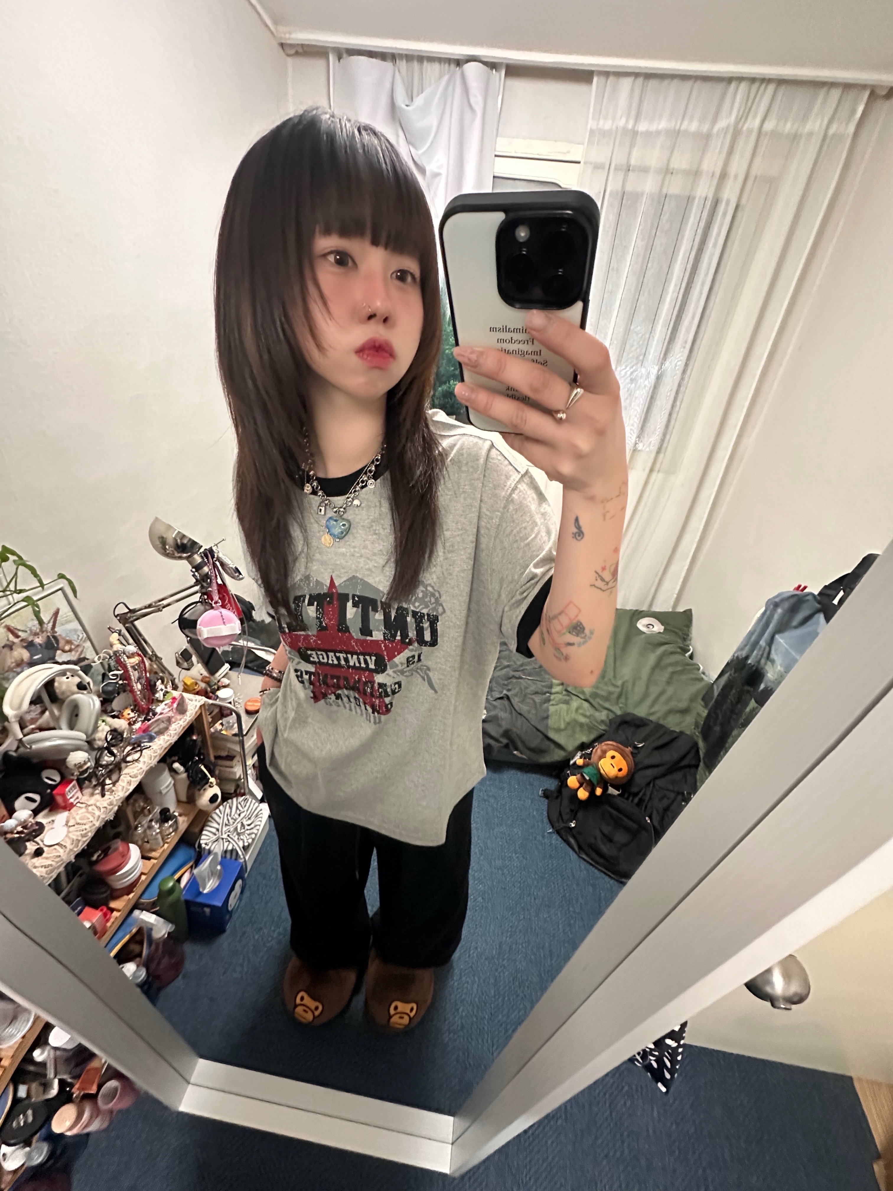 Flavorism VTG Graphic Linger T-shirt Melange Black 착용 스타일 - 1