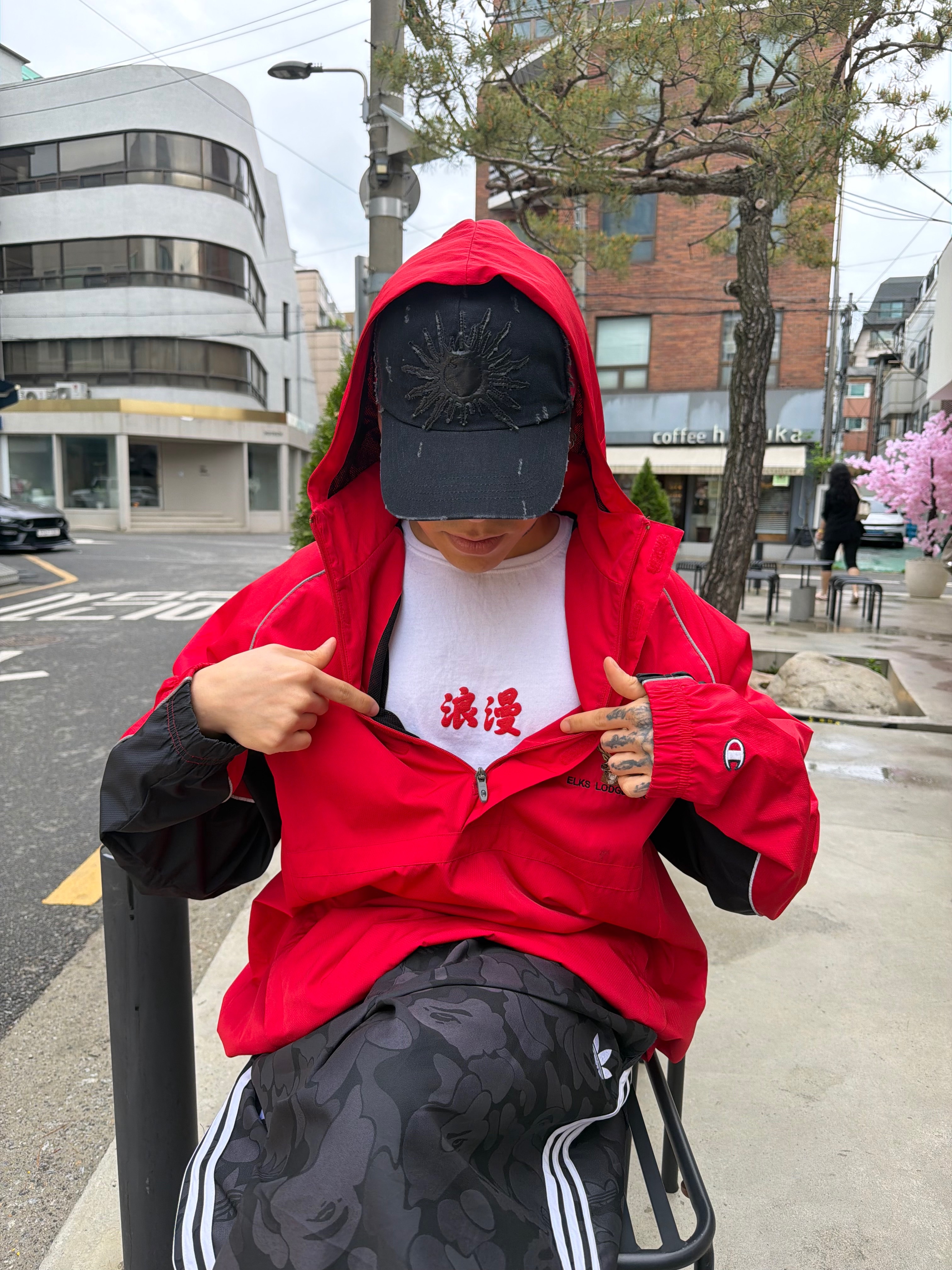 Adidas x BAPE Jacquard Pants Black - KR Sizing 착용 스타일 - 2