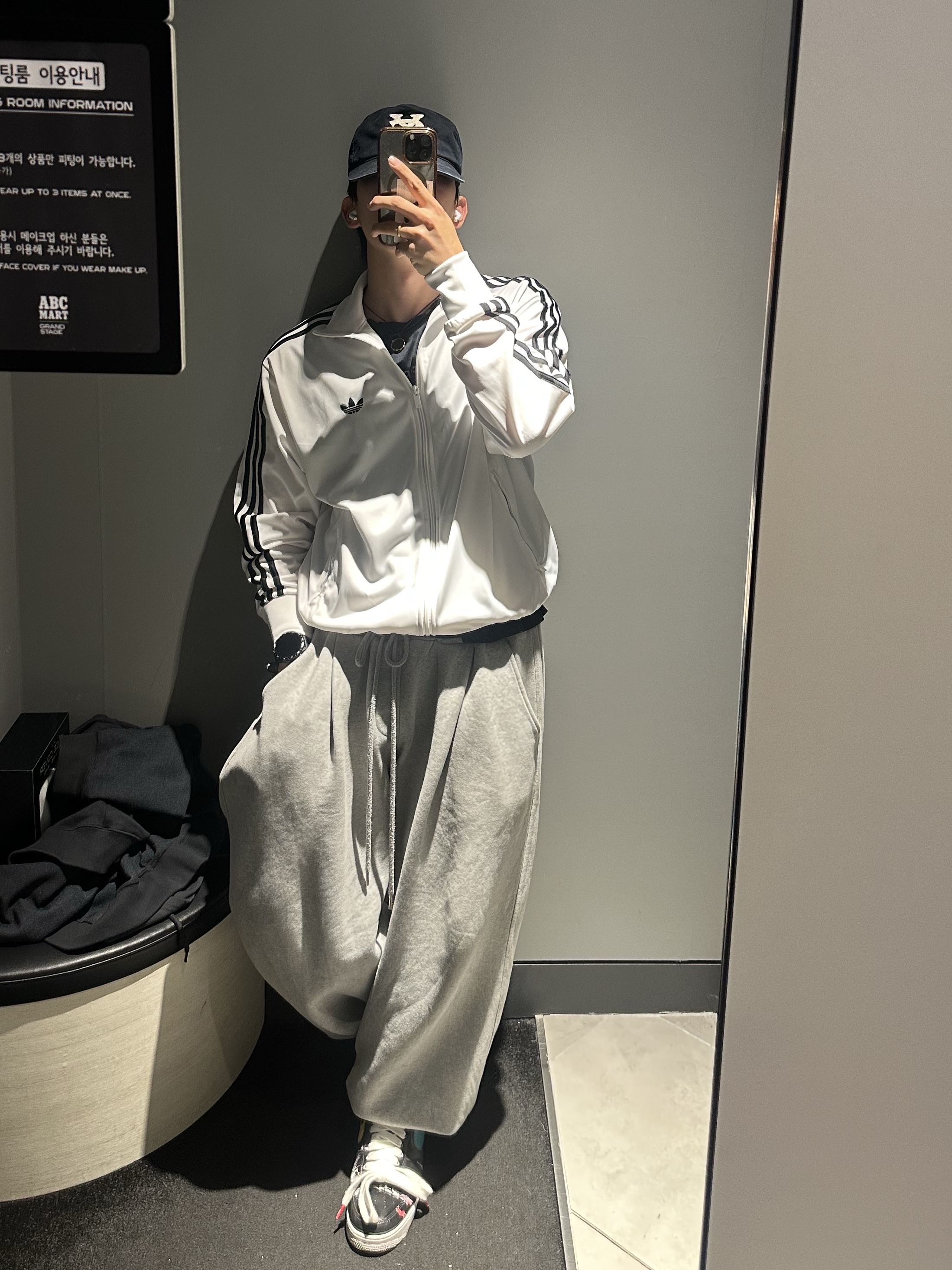 Adidas Originals Firebird Track Top White - KR Sizing, Undermycar Mu.03 Anti Fxxking Logo Play Oversized Sweat Jogger Melange Gray 착용 스타일