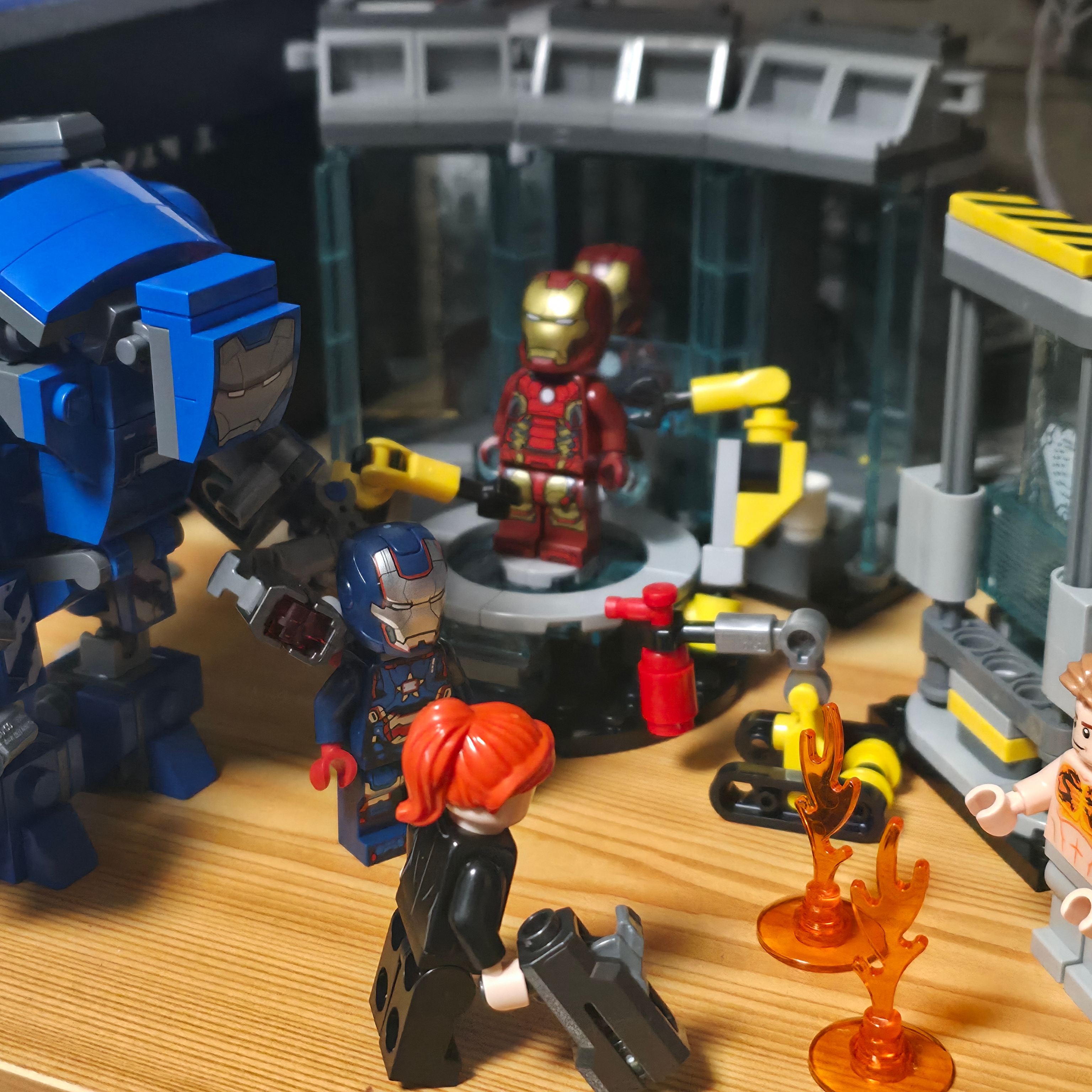Lego Marvel Super Heroes Iron Man's Laboratory: Hall of Armor 착용 스타일