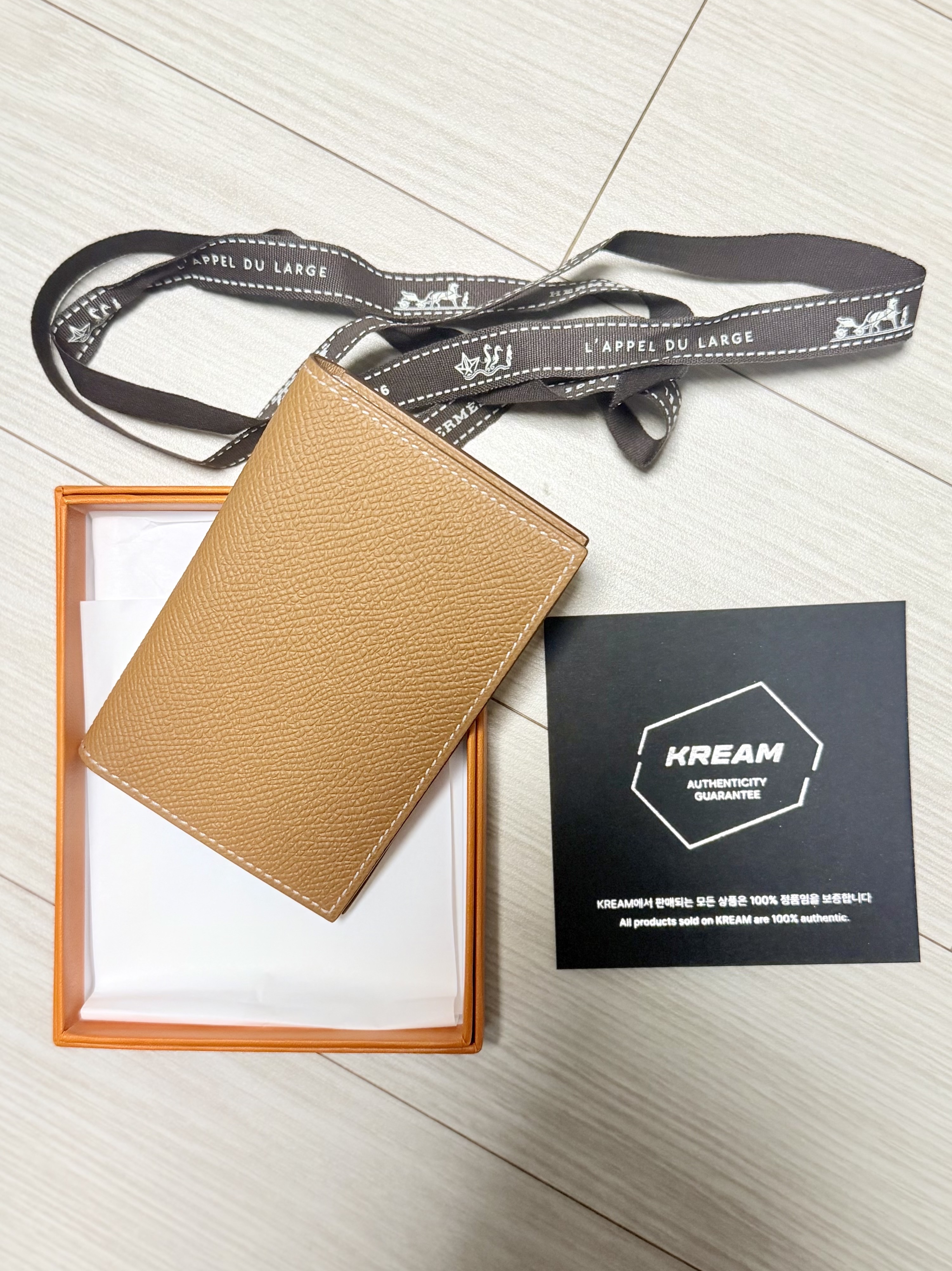 Hermes MC² Euclide Card Holder Epsom & Gold 착용 스타일 - 1