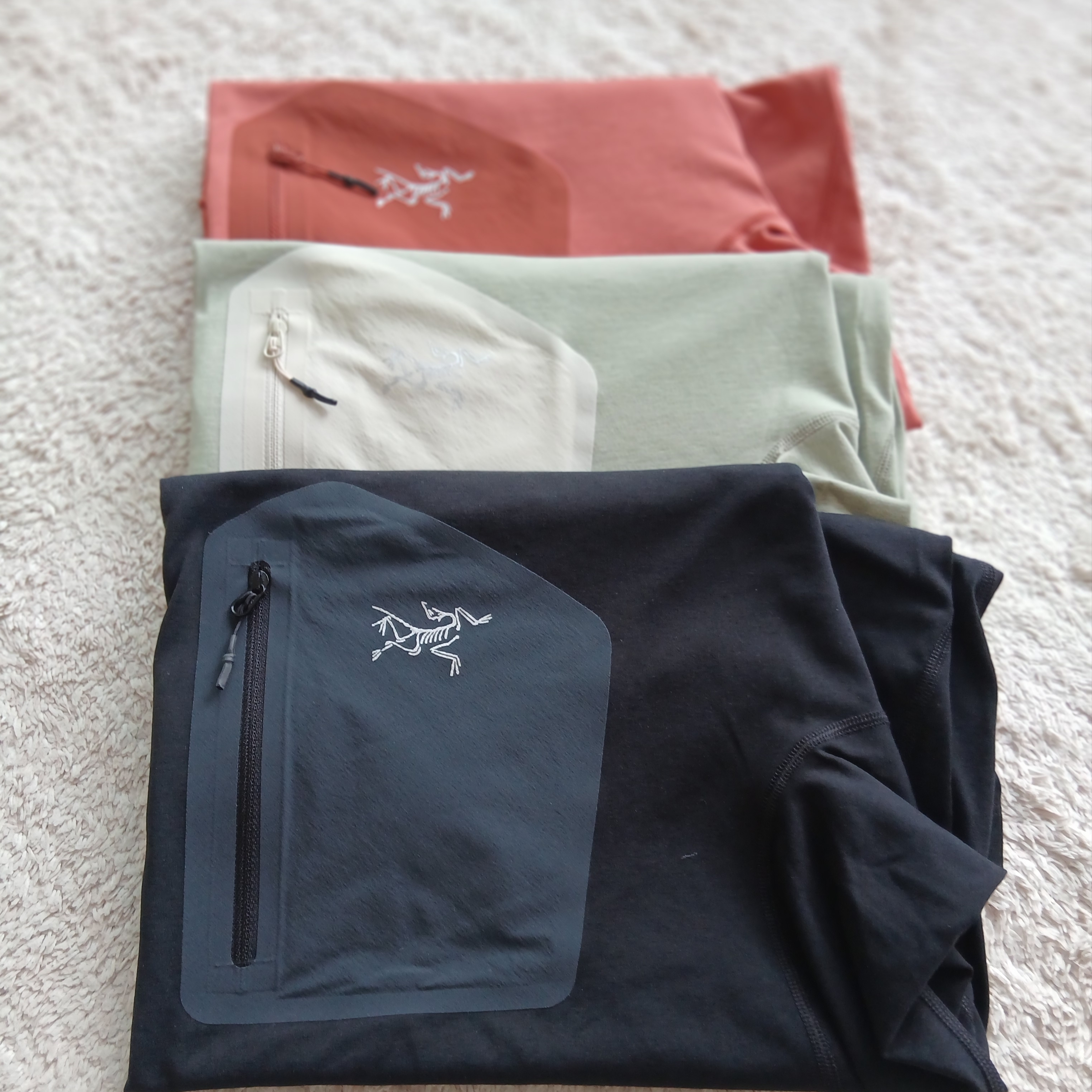 Arc'teryx Konseal Pocket SS T-Shirt Stone Red Dk Stone, Arc'teryx Konseal Pocket SS T-Shirt Habitat 착용 스타일 - 9