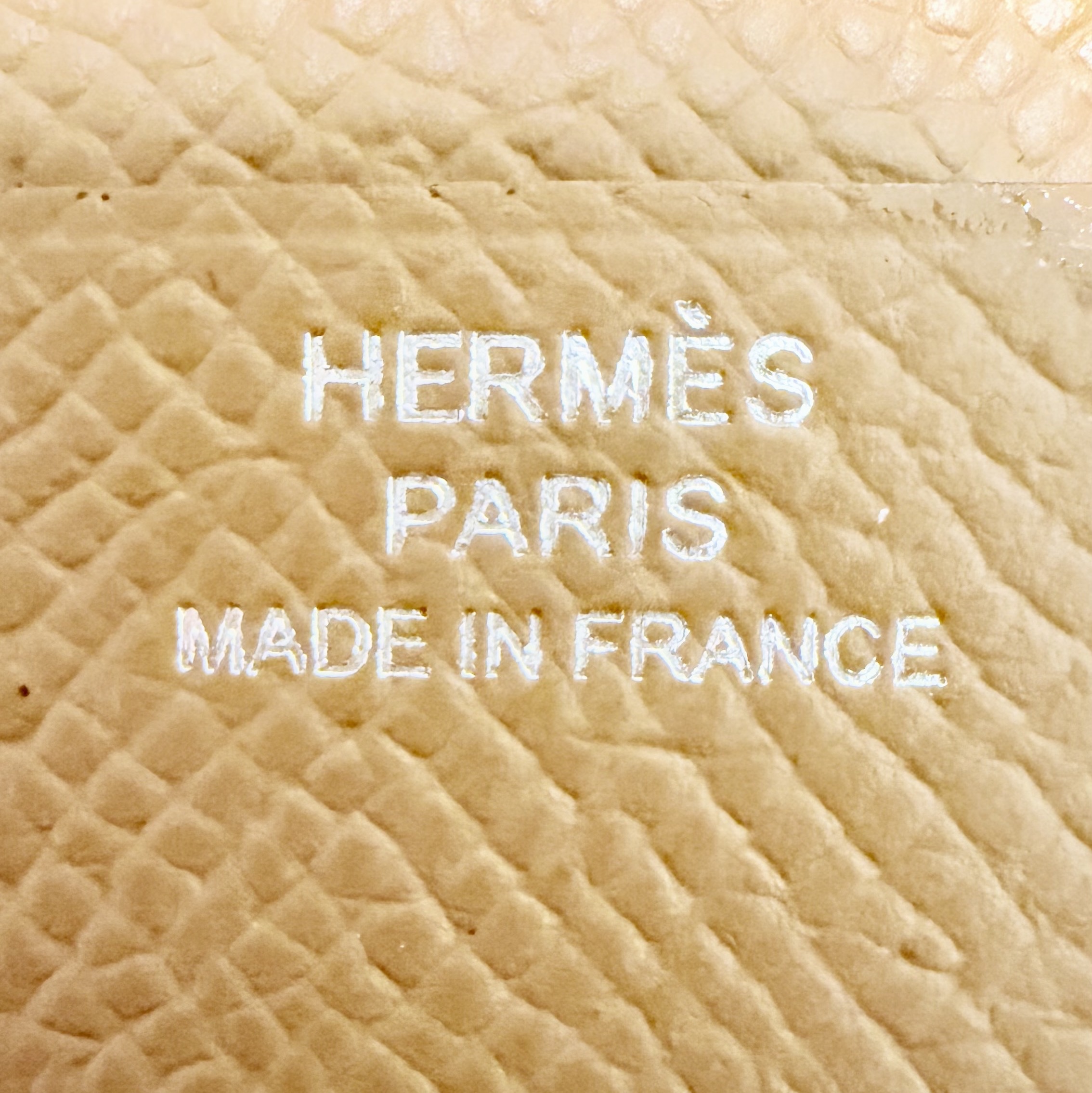 Hermes MC² Euclide Card Holder Epsom & Gold 착용 스타일 - 3