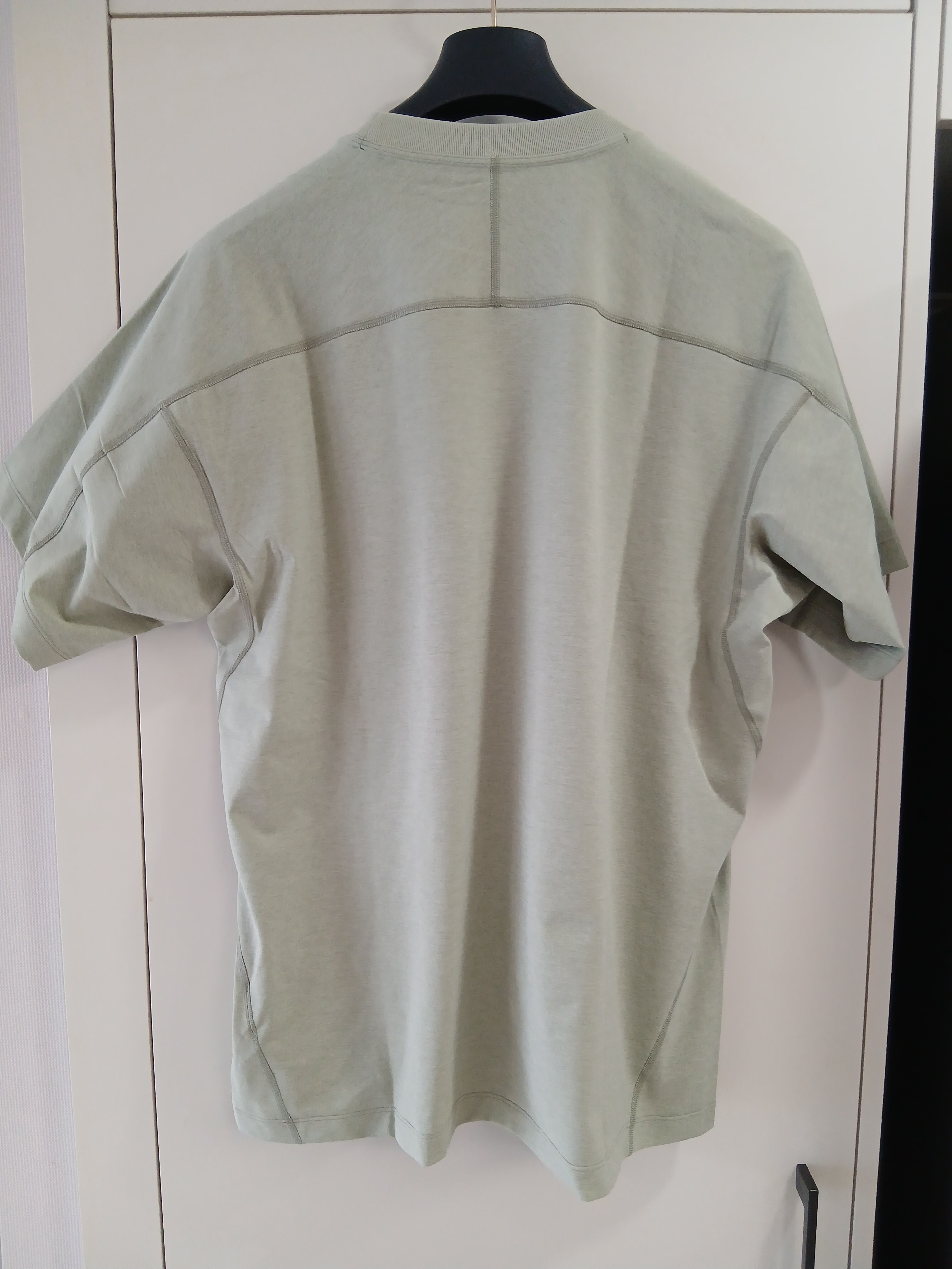 Arc'teryx Konseal Pocket SS T-Shirt Habitat 착용 스타일 - 2