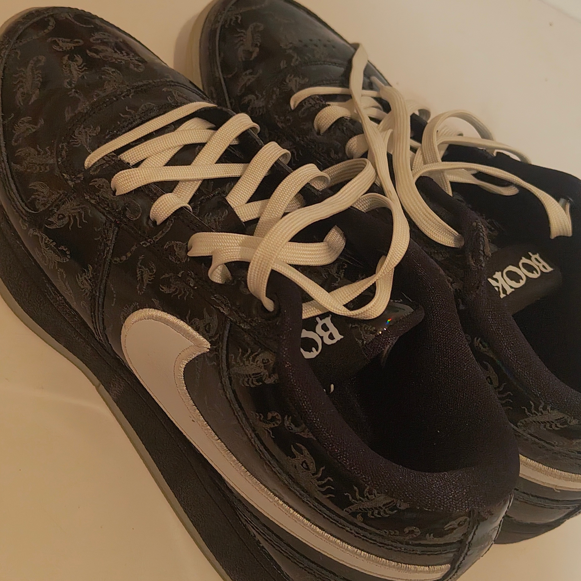 Nike Book 1 Scorpion EP Black Black 착용 스타일