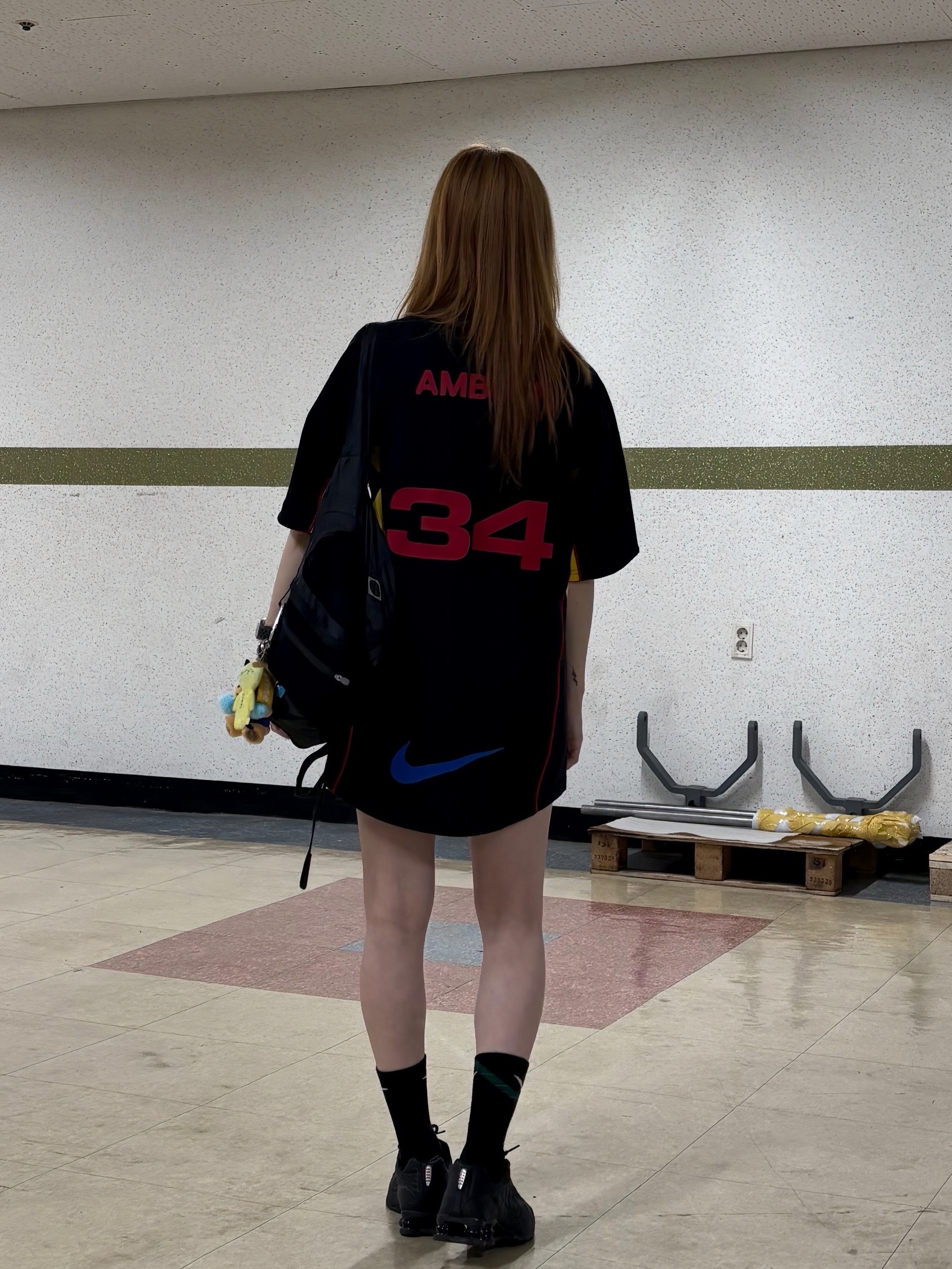 Nike x Ambush Jersey Top Black - Asia, (W) Nike Shox R4 Black 착용 스타일 - 9
